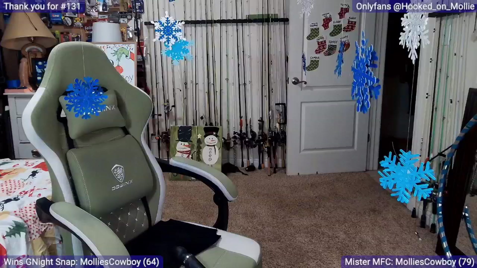 Gallery image thumbnail from MollieRose_'s myfreecams stream on, 12/06/2025, 03:08 image 7 of 20