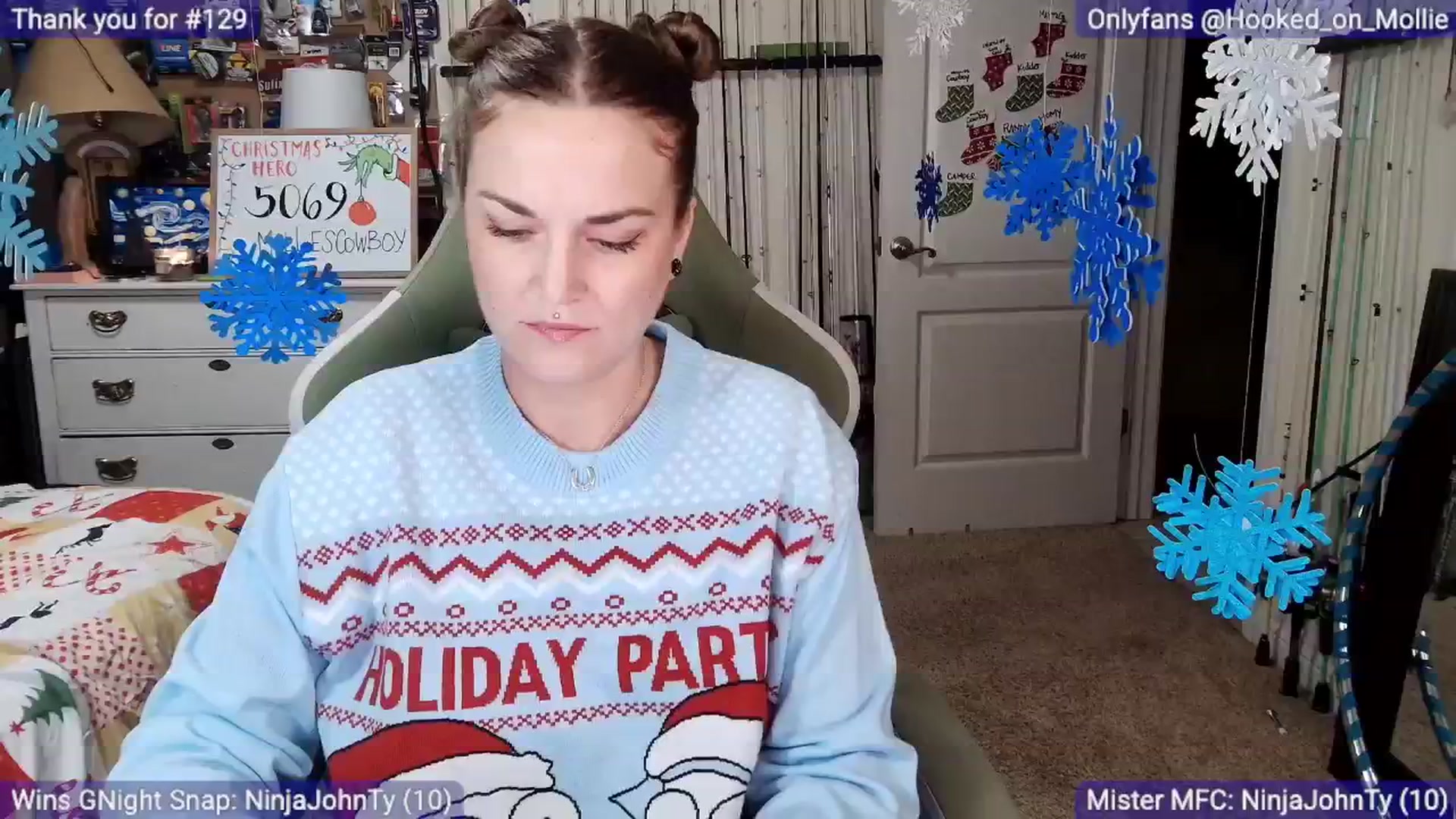 Gallery image thumbnail from MollieRose_'s myfreecams stream on, 12/06/2025, 03:08 image 1 of 20