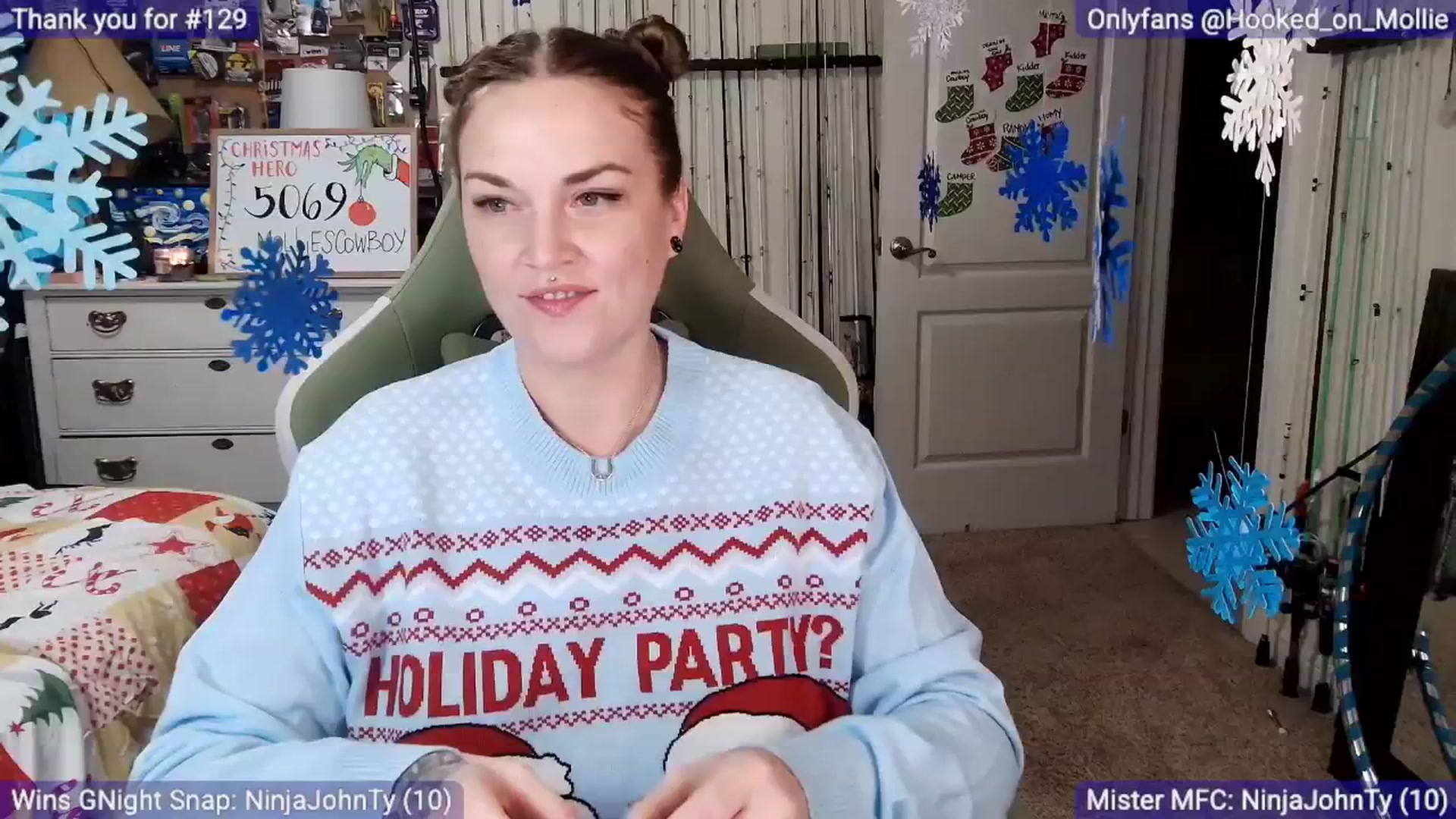 Gallery image thumbnail from MollieRose_'s myfreecams stream on, 12/06/2025, 03:08 image 3 of 20