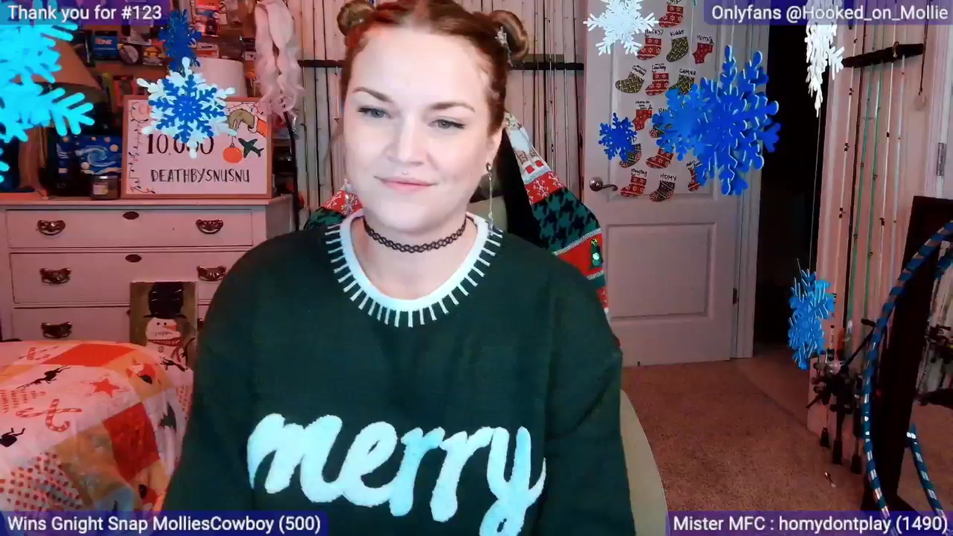 Gallery image thumbnail from MollieRose_'s myfreecams stream on, 12/12/2025, 05:07 image 9 of 20