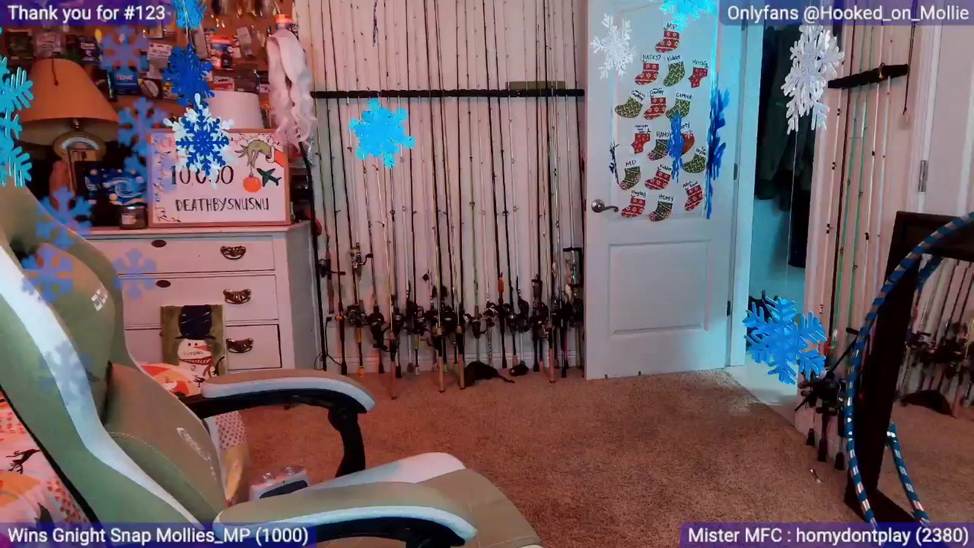Gallery image thumbnail from MollieRose_'s myfreecams stream on, 12/12/2025, 05:07 image 16 of 20