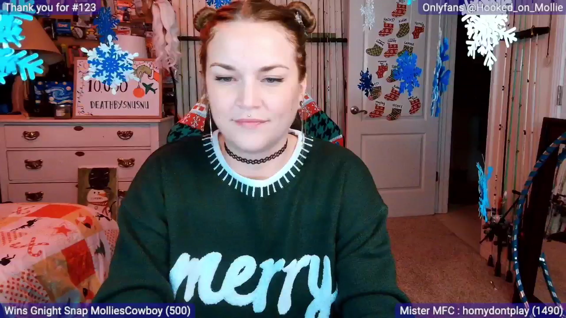 Gallery image thumbnail from MollieRose_'s myfreecams stream on, 12/12/2025, 05:07 image 10 of 20