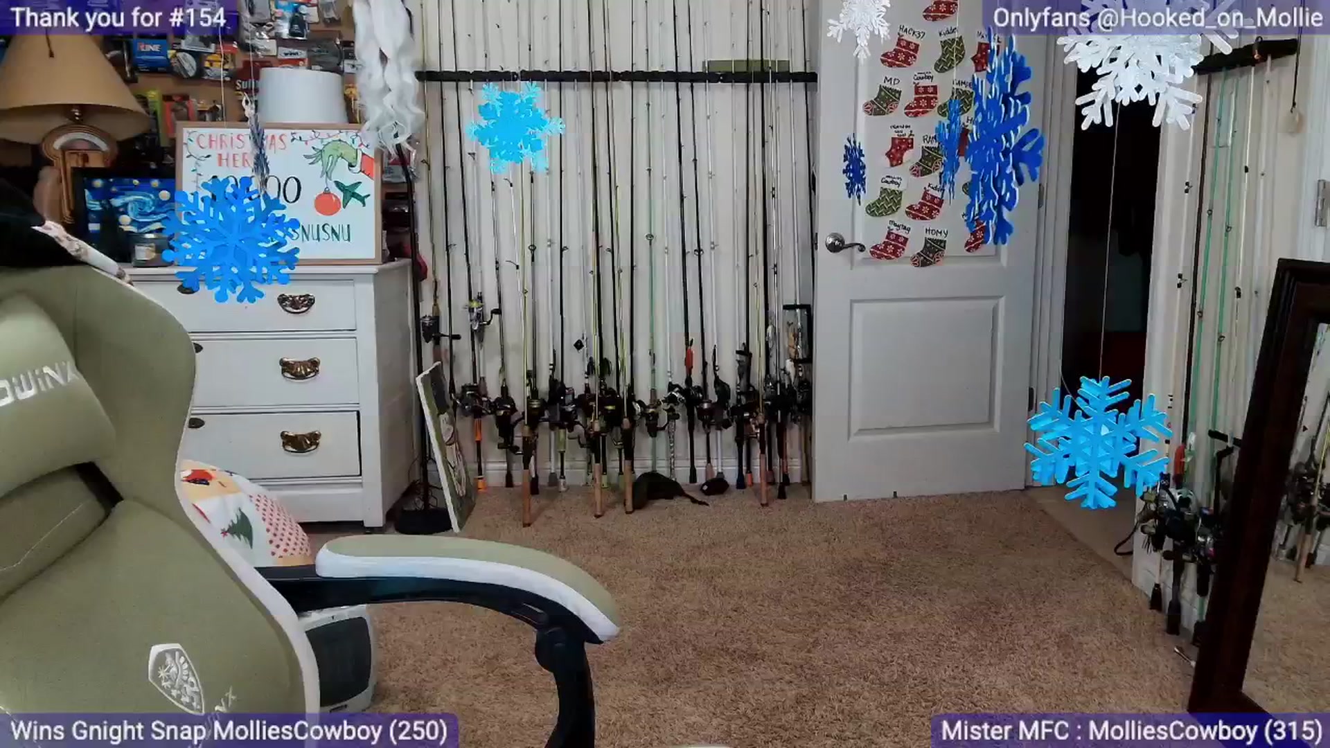 Gallery image thumbnail from MollieRose_'s myfreecams stream on, 12/16/2025, 02:53 image 8 of 20