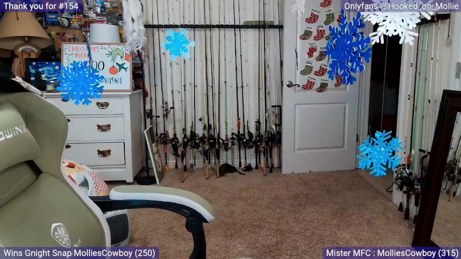 Gallery image thumbnail from MollieRose_'s myfreecams stream on, 12/16/2025, 02:53 image 7 of 20