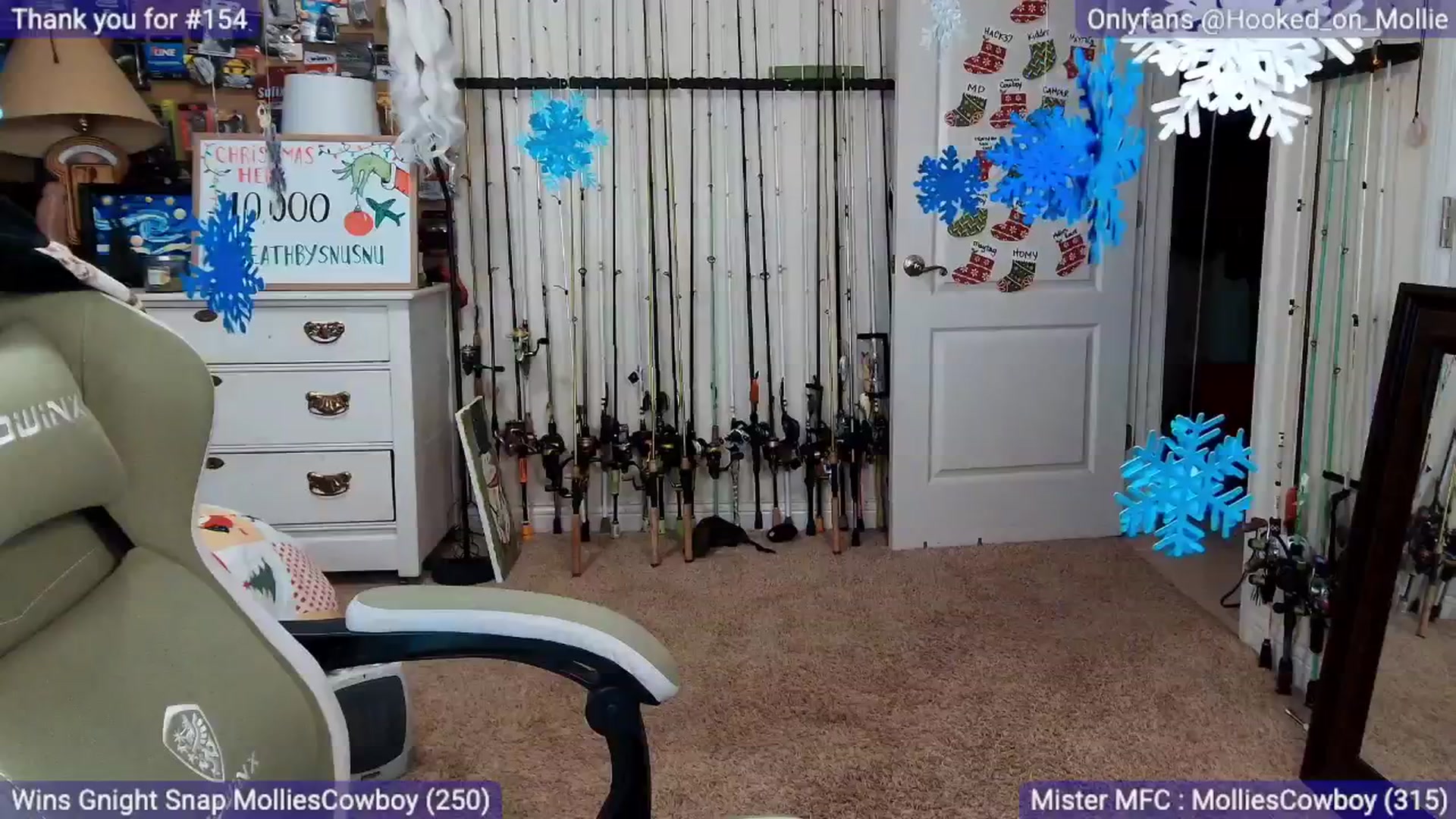 Gallery image thumbnail from MollieRose_'s myfreecams stream on, 12/16/2025, 02:53 image 11 of 20