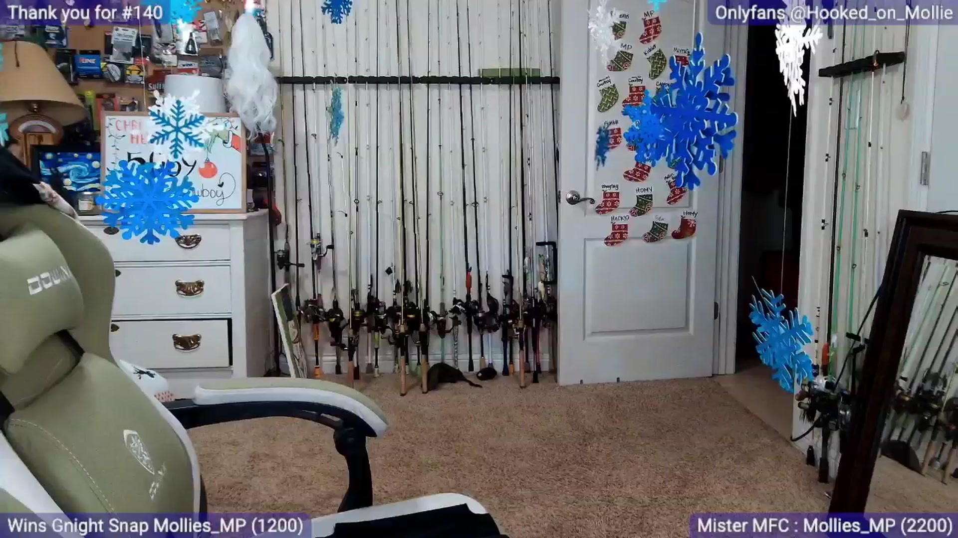 Gallery image thumbnail from MollieRose_'s myfreecams stream on, 12/23/2025, 05:12 image 7 of 20