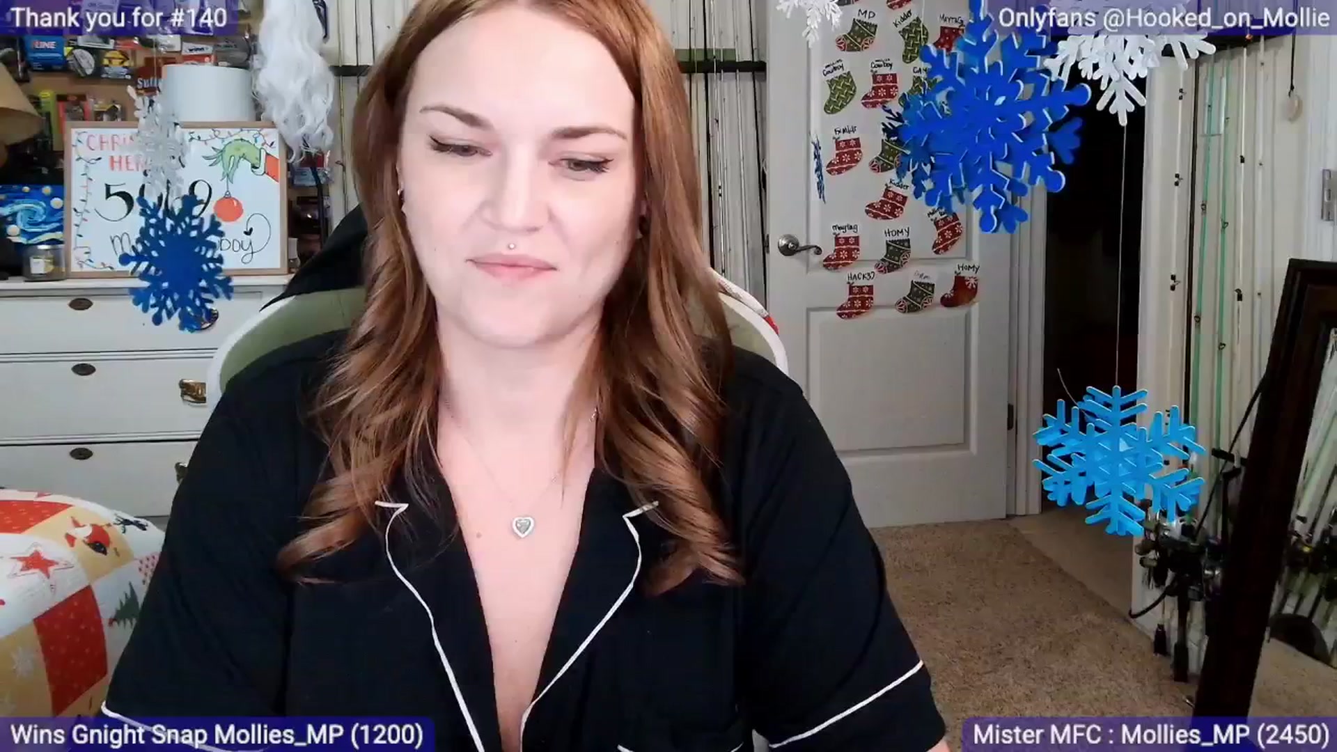 Gallery image thumbnail from MollieRose_'s myfreecams stream on, 12/23/2025, 05:12 image 18 of 20