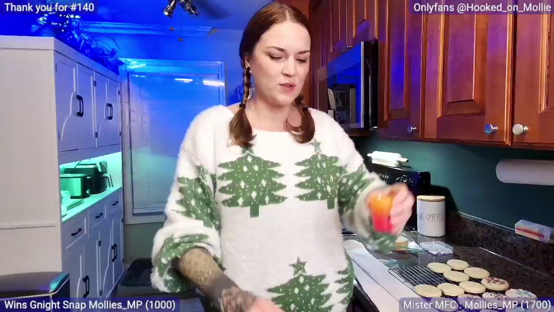 Gallery image thumbnail from MollieRose_'s myfreecams stream on, 12/24/2025, 01:43 image 13 of 20
