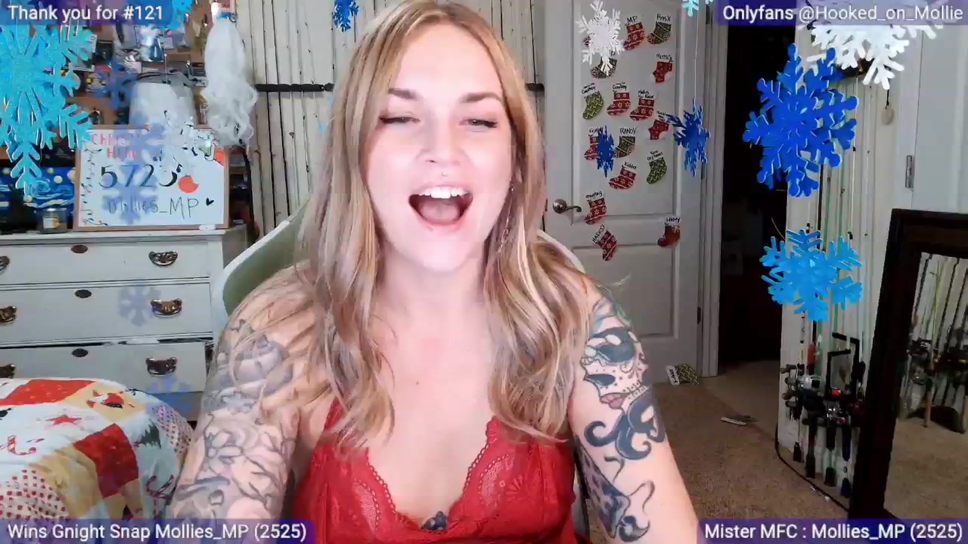Gallery image thumbnail from MollieRose_'s myfreecams stream on, 12/27/2025, 02:59 image 9 of 20