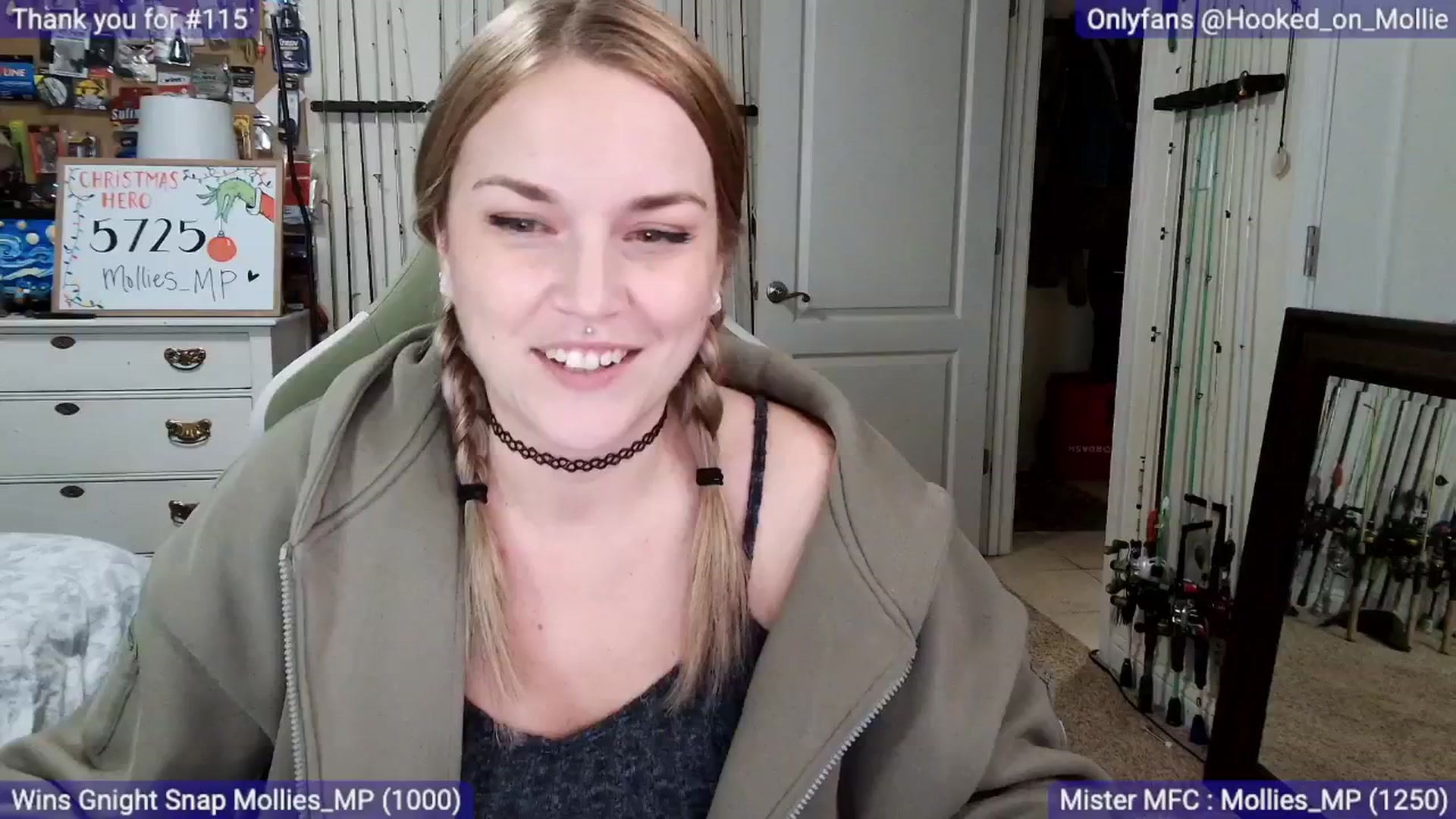 Gallery image thumbnail from MollieRose_'s myfreecams stream on, 12/31/2025, 04:34 image 15 of 20
