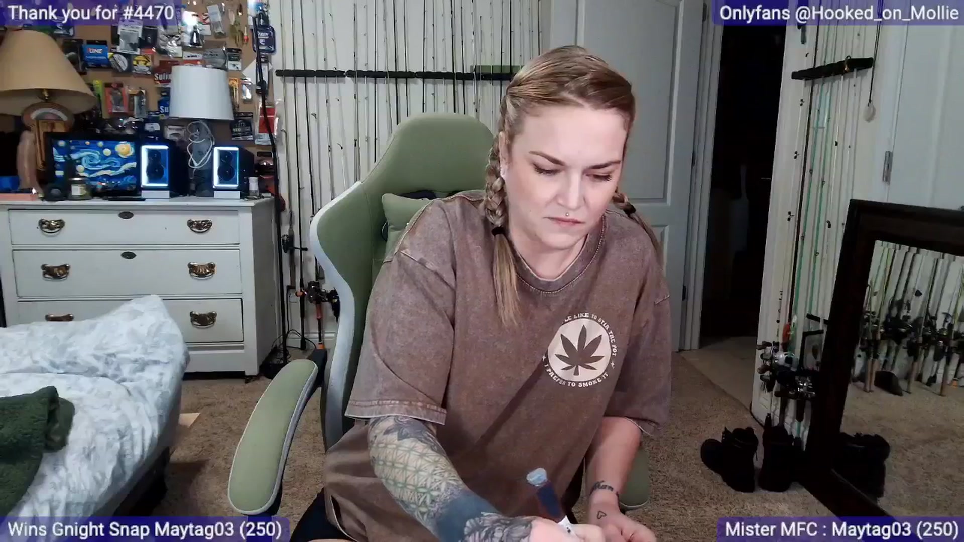 Gallery image thumbnail from MollieRose_'s myfreecams stream on, 01/06/2026, 03:27 image 3 of 20