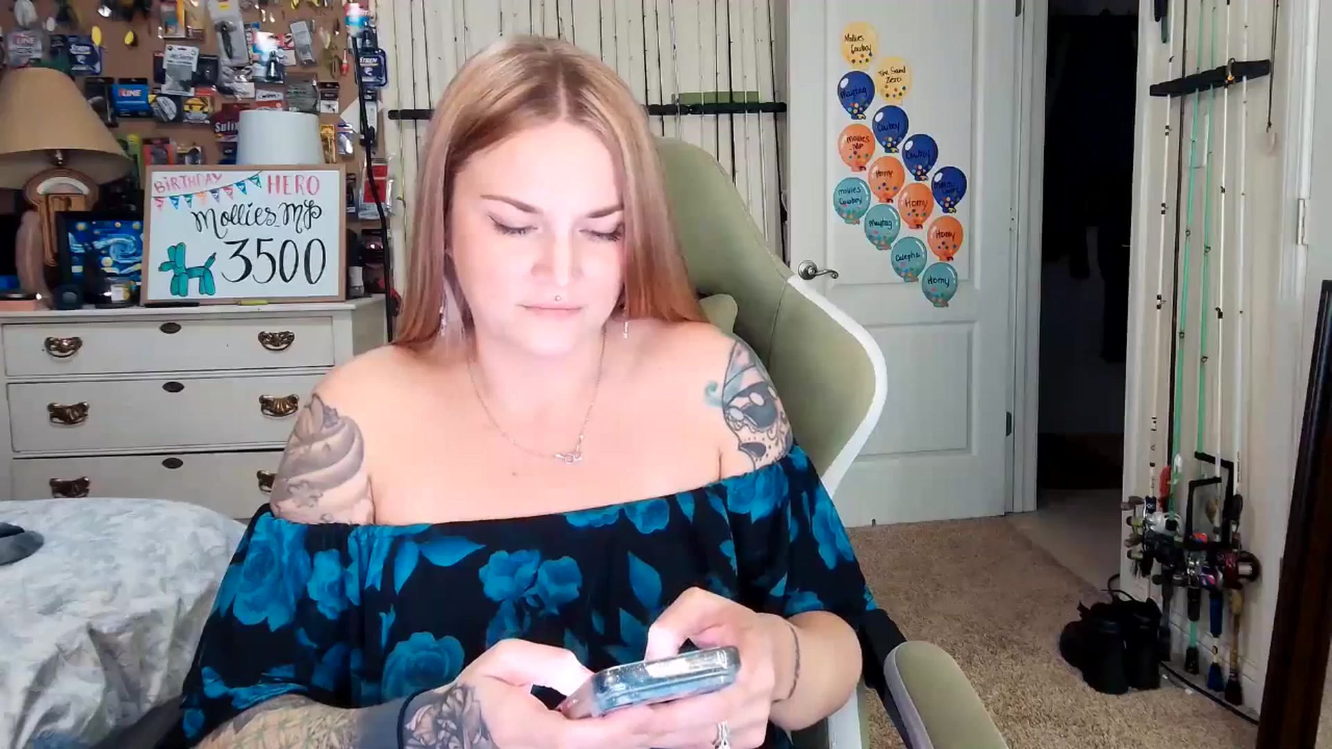 Gallery image thumbnail from MollieRose_'s myfreecams stream on, 01/14/2026, 04:52 image 2 of 20