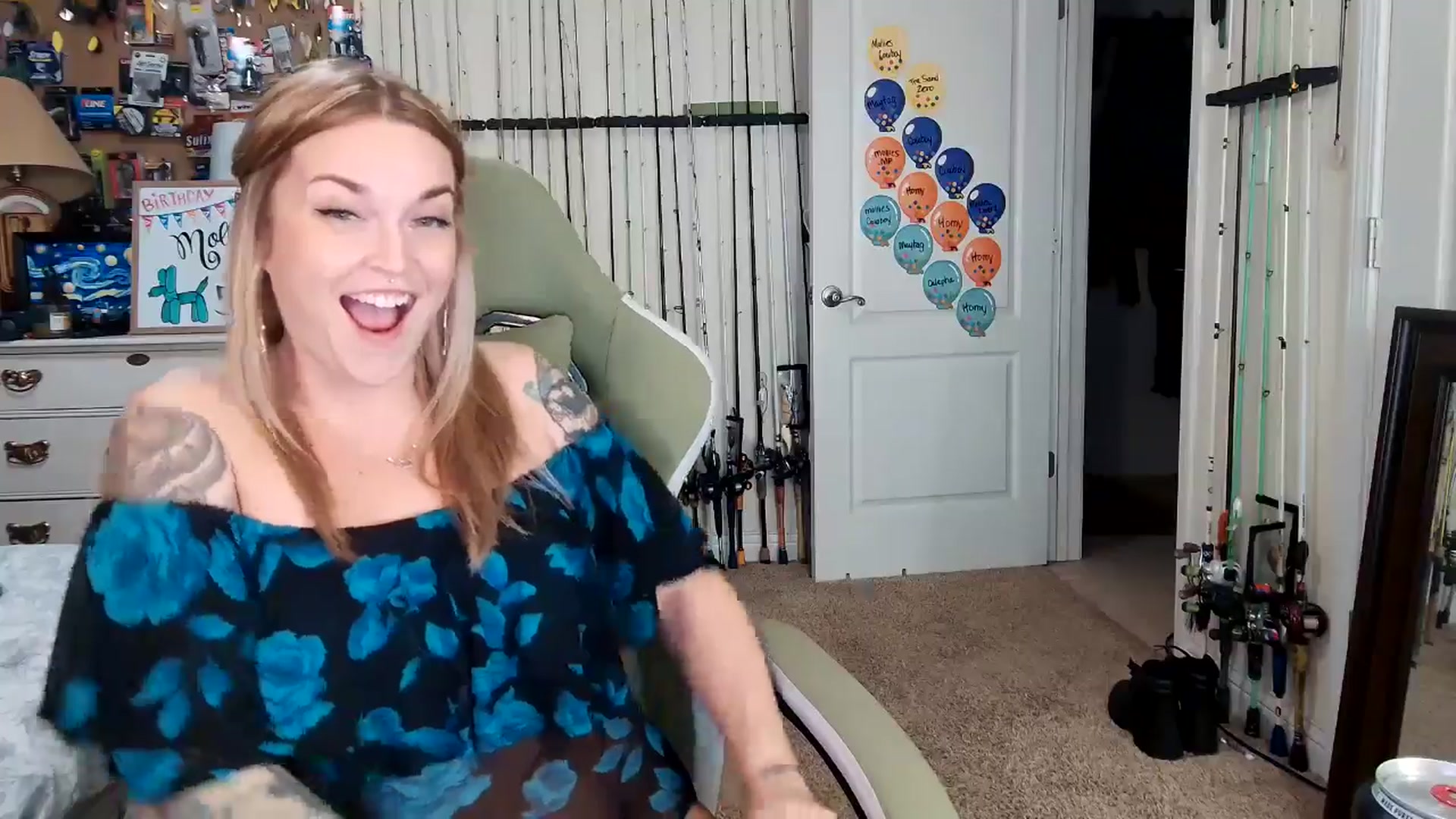 Gallery image thumbnail from MollieRose_'s myfreecams stream on, 01/14/2026, 04:52 image 15 of 20