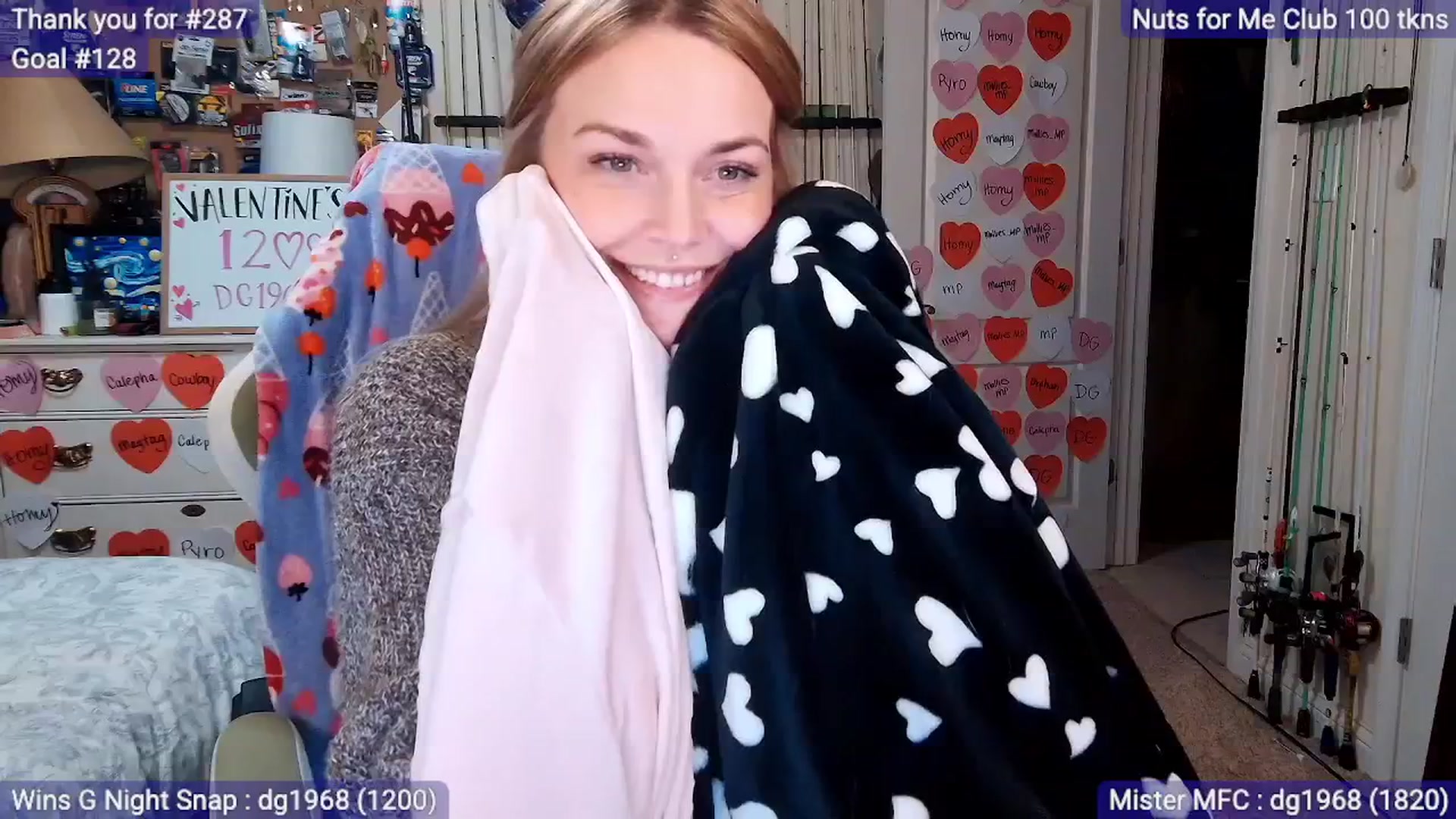 Gallery image thumbnail from MollieRose_'s myfreecams stream on, 02/05/2026, 04:32 image 17 of 20