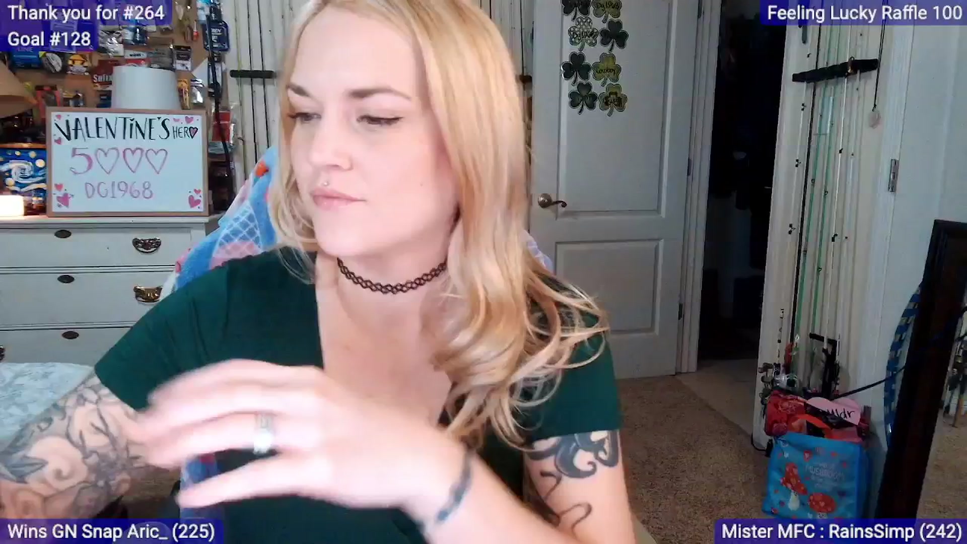 Gallery image thumbnail from MollieRose_'s myfreecams stream on, 02/18/2026, 01:18 image 10 of 20