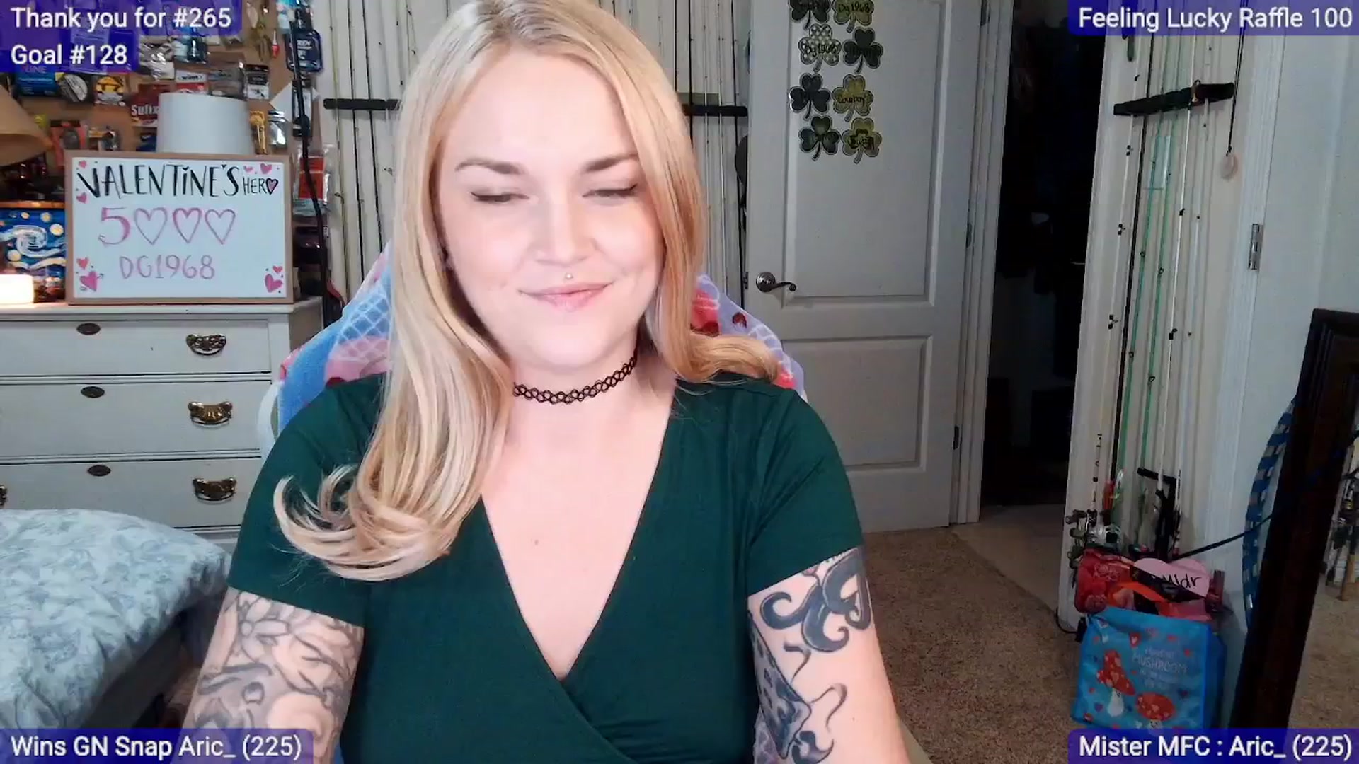 Gallery image thumbnail from MollieRose_'s myfreecams stream on, 02/18/2026, 01:18 image 4 of 20