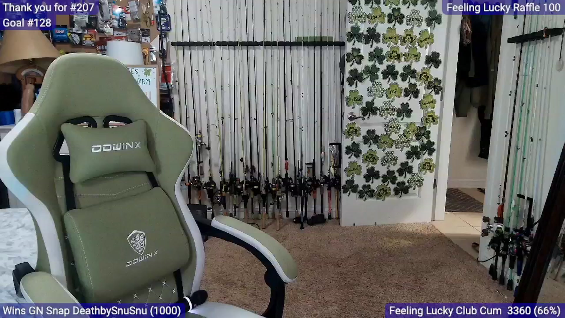 Gallery image thumbnail from MollieRose_'s myfreecams stream on, 03/06/2026, 03:28 image 17 of 20