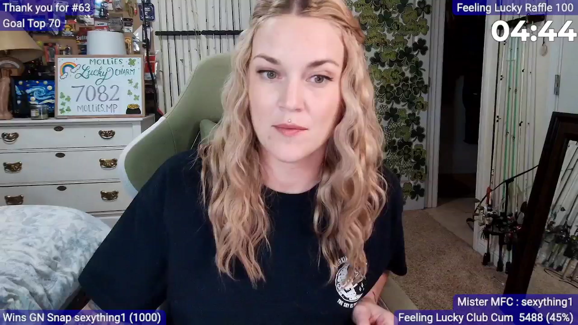 Gallery image thumbnail from MollieRose_'s myfreecams stream on, 03/12/2026, 04:12 image 10 of 20