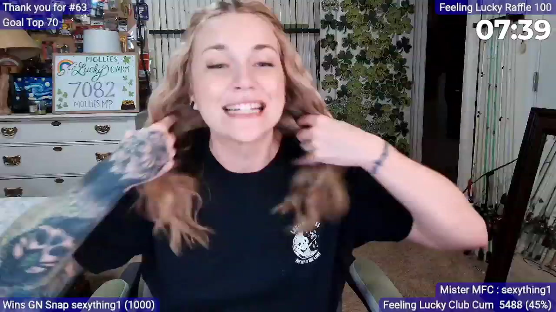 Gallery image thumbnail from MollieRose_'s myfreecams stream on, 03/12/2026, 04:12 image 6 of 20