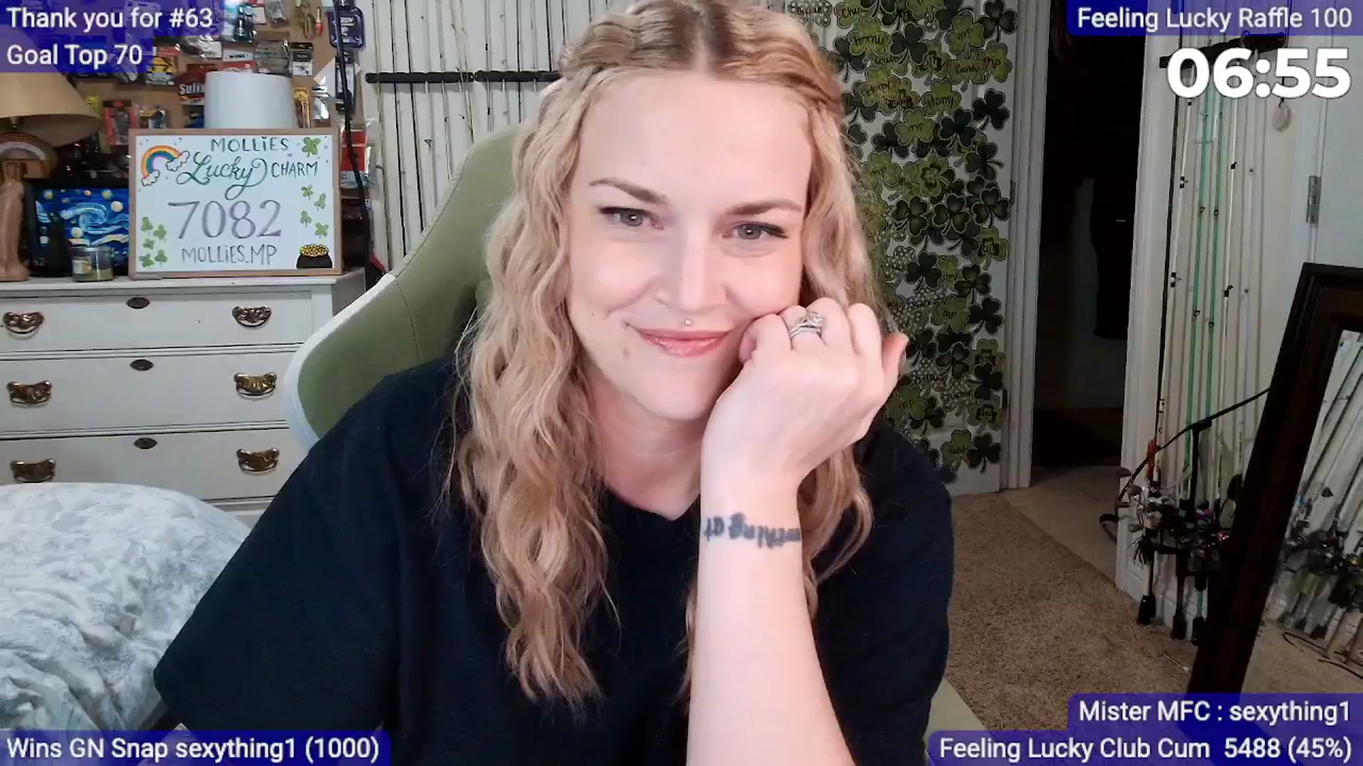 Gallery image thumbnail from MollieRose_'s myfreecams stream on, 03/12/2026, 04:12 image 7 of 20