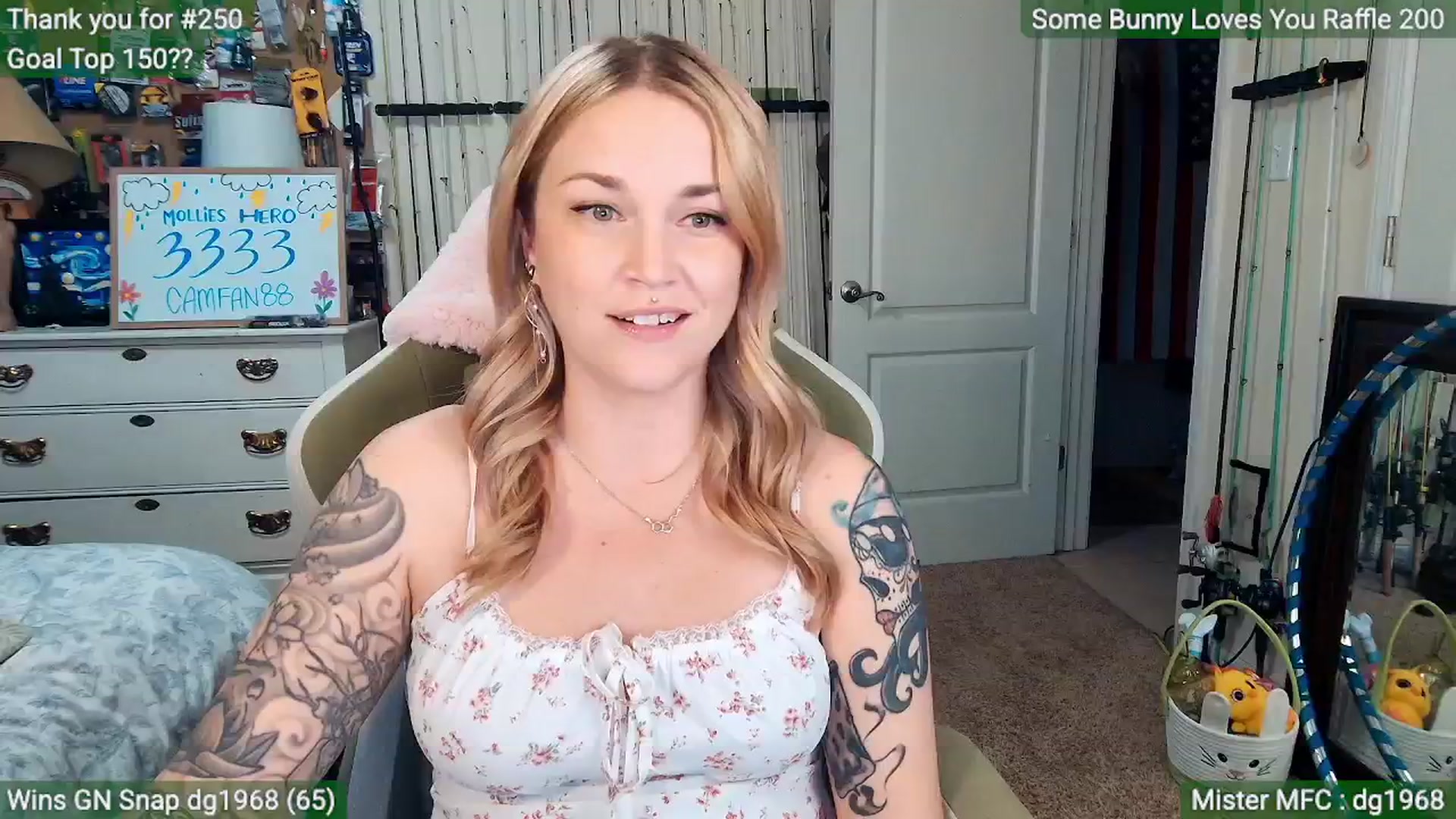 Gallery image thumbnail from MollieRose_'s myfreecams stream on, 04/07/2026, 04:30 image 1 of 20
