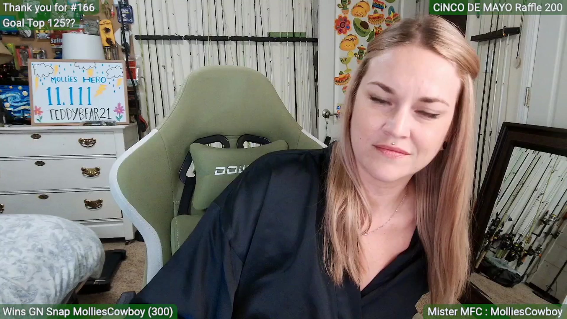 Gallery image thumbnail from MollieRose_'s myfreecams stream on, 04/15/2026, 03:18 image 16 of 20