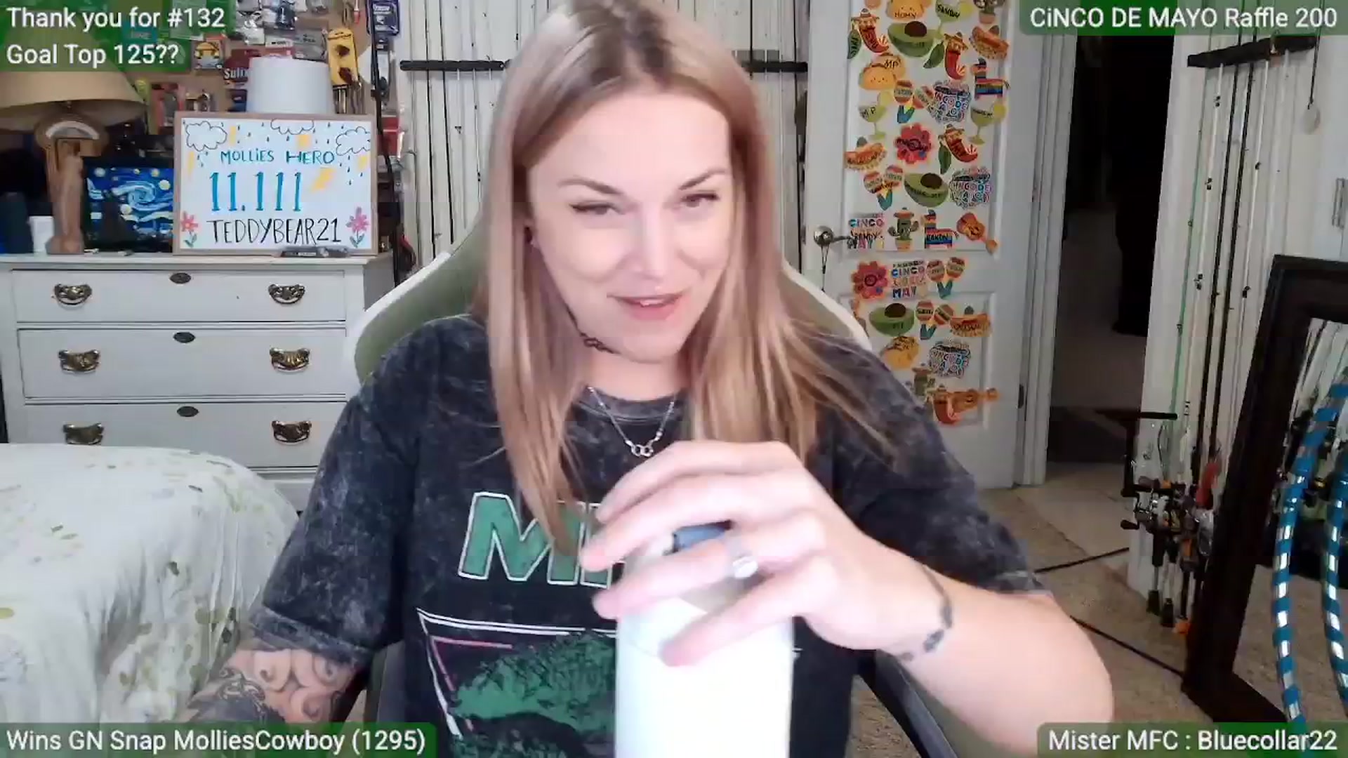Gallery image thumbnail from MollieRose_'s myfreecams stream on, 04/22/2026, 04:03 image 10 of 20