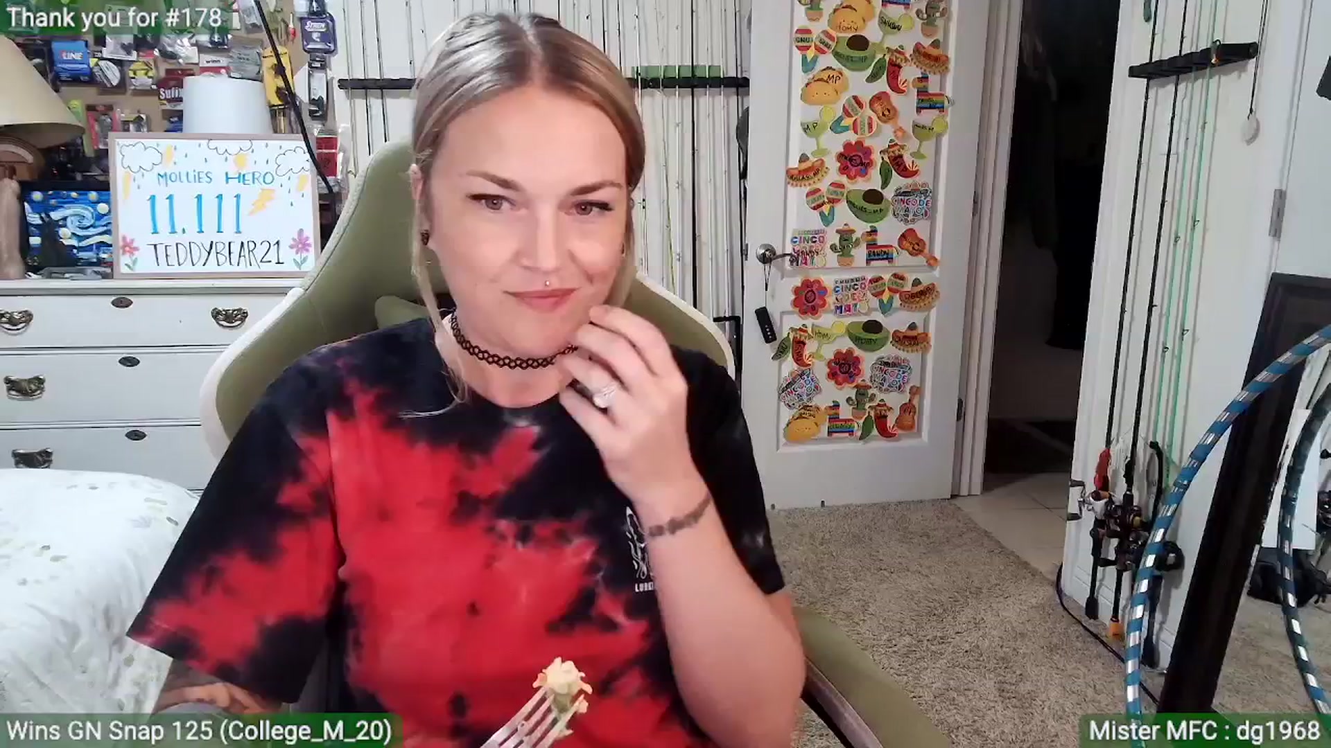 Gallery image thumbnail from MollieRose_'s myfreecams stream on, 04/29/2026, 04:03 image 10 of 20
