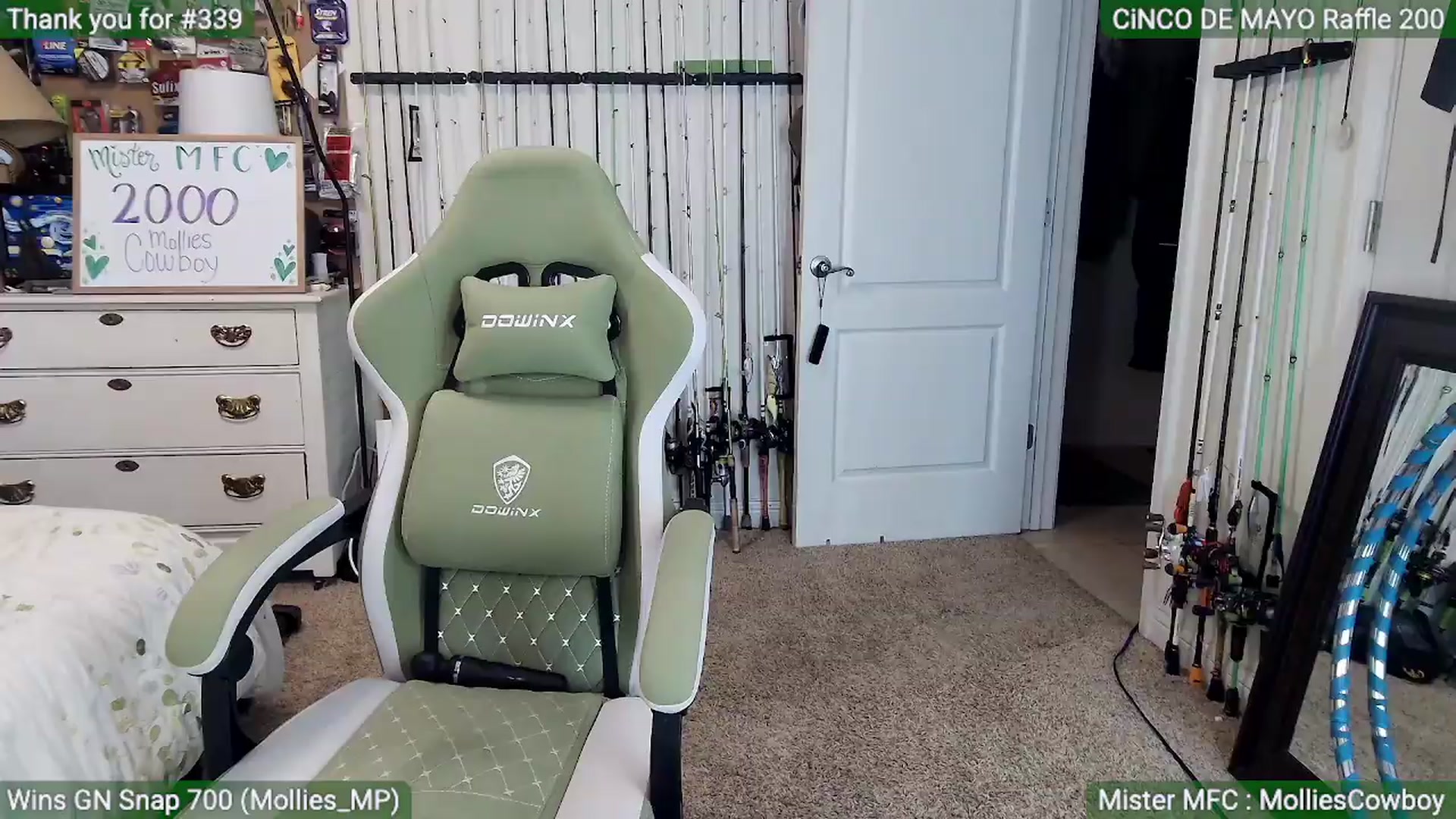 Gallery image thumbnail from MollieRose_'s myfreecams stream on, 05/06/2026, 02:10 image 15 of 20