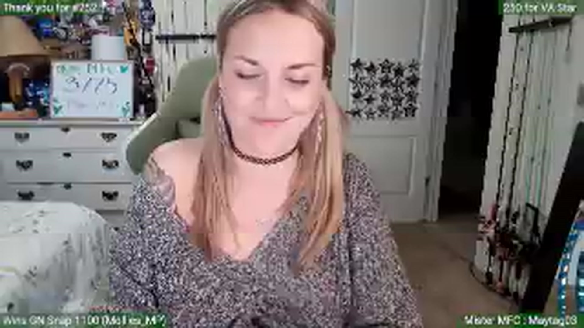 Gallery image thumbnail from MollieRose_'s myfreecams stream on, 05/15/2026, 03:53 image 19 of 20