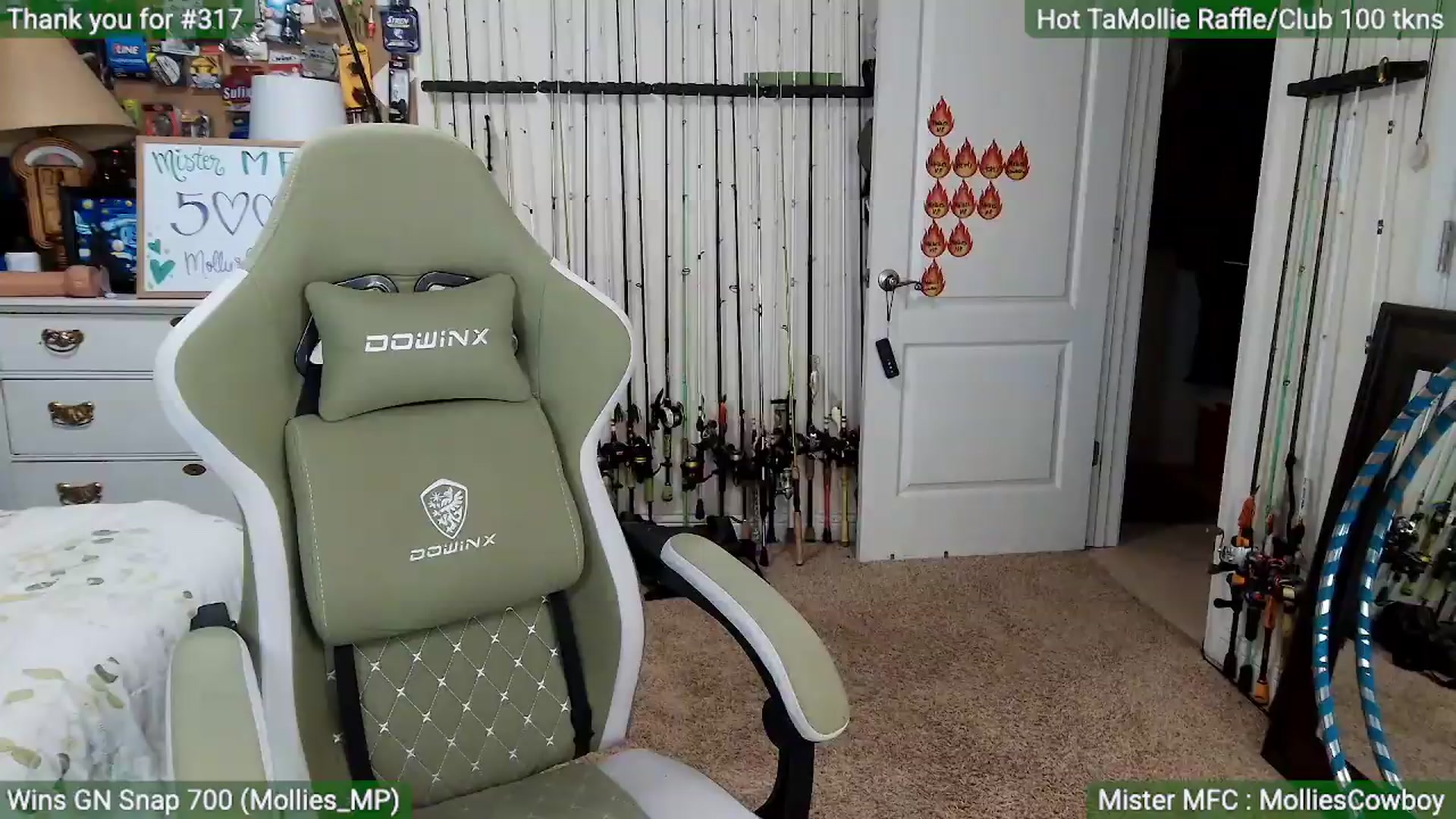 Gallery image thumbnail from MollieRose_'s myfreecams stream on, 05/26/2026, 04:03 image 12 of 20