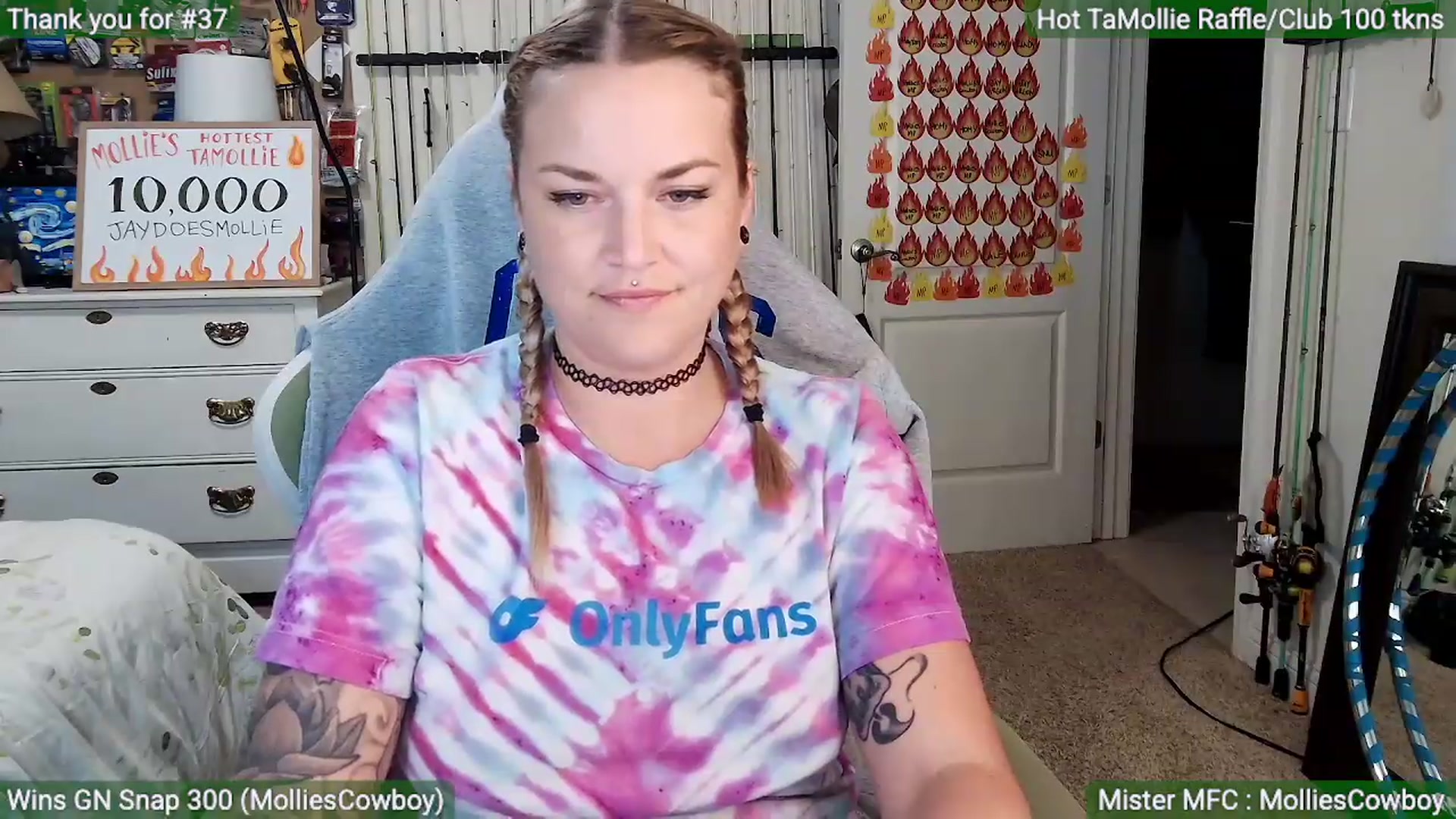 Gallery image thumbnail from MollieRose_'s myfreecams stream on, 06/05/2026, 03:57 image 16 of 20