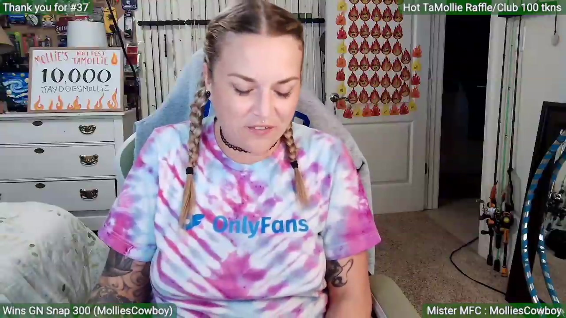 Gallery image thumbnail from MollieRose_'s myfreecams stream on, 06/05/2026, 03:57 image 15 of 20