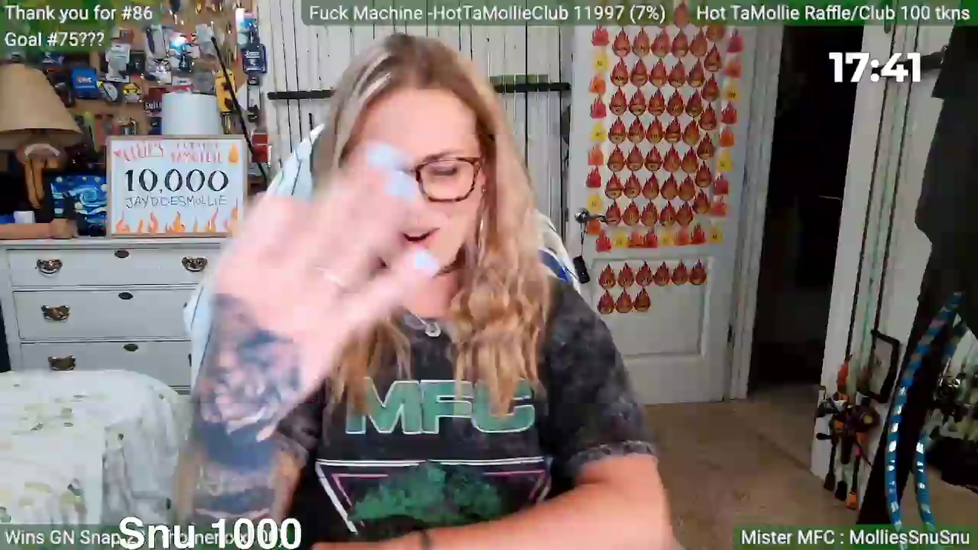 Gallery image thumbnail from MollieRose_'s myfreecams stream on, 06/10/2026, 04:05 image 17 of 20