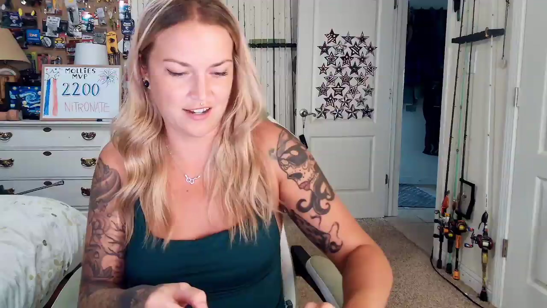 Gallery image thumbnail from MollieRose_'s myfreecams stream on, 07/16/2026, 03:11 image 1 of 20