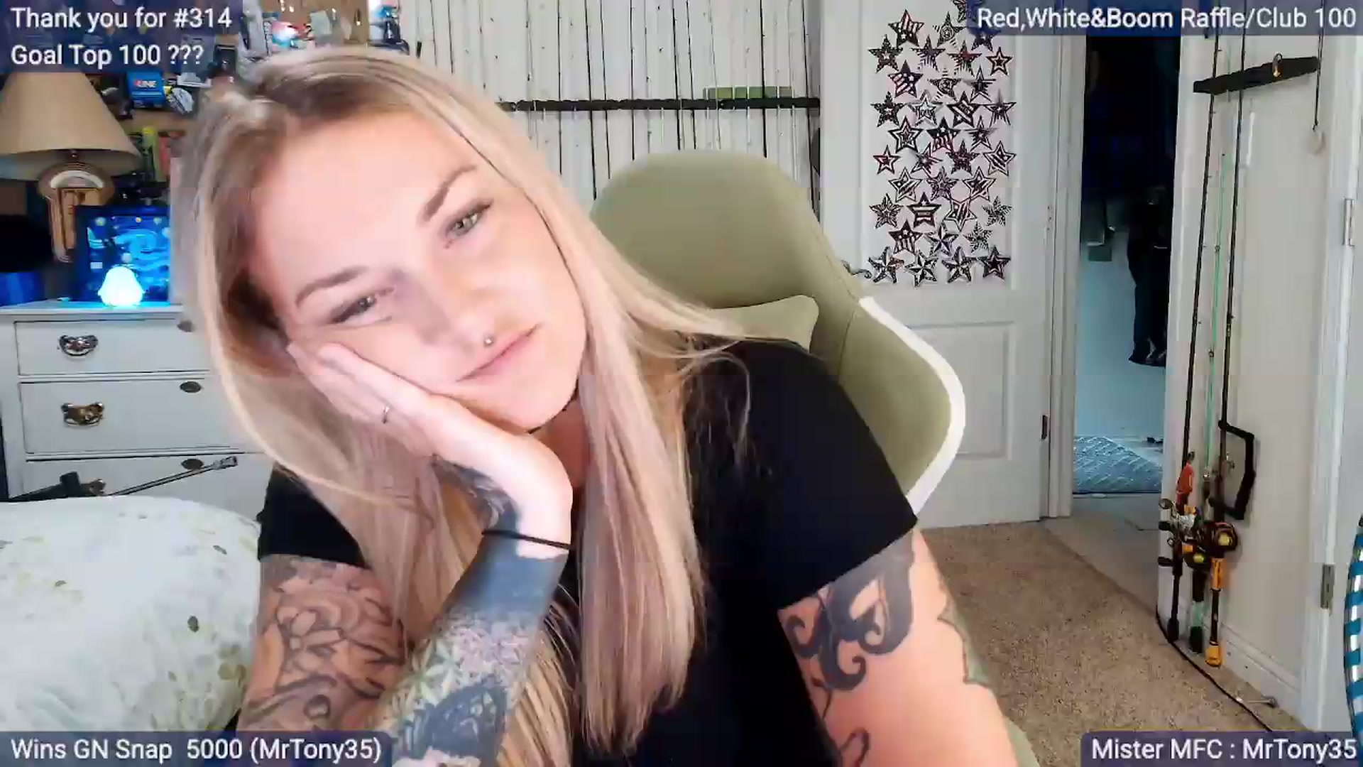 Gallery image thumbnail from MollieRose_'s myfreecams stream on, 07/22/2026, 24:01 image 4 of 20