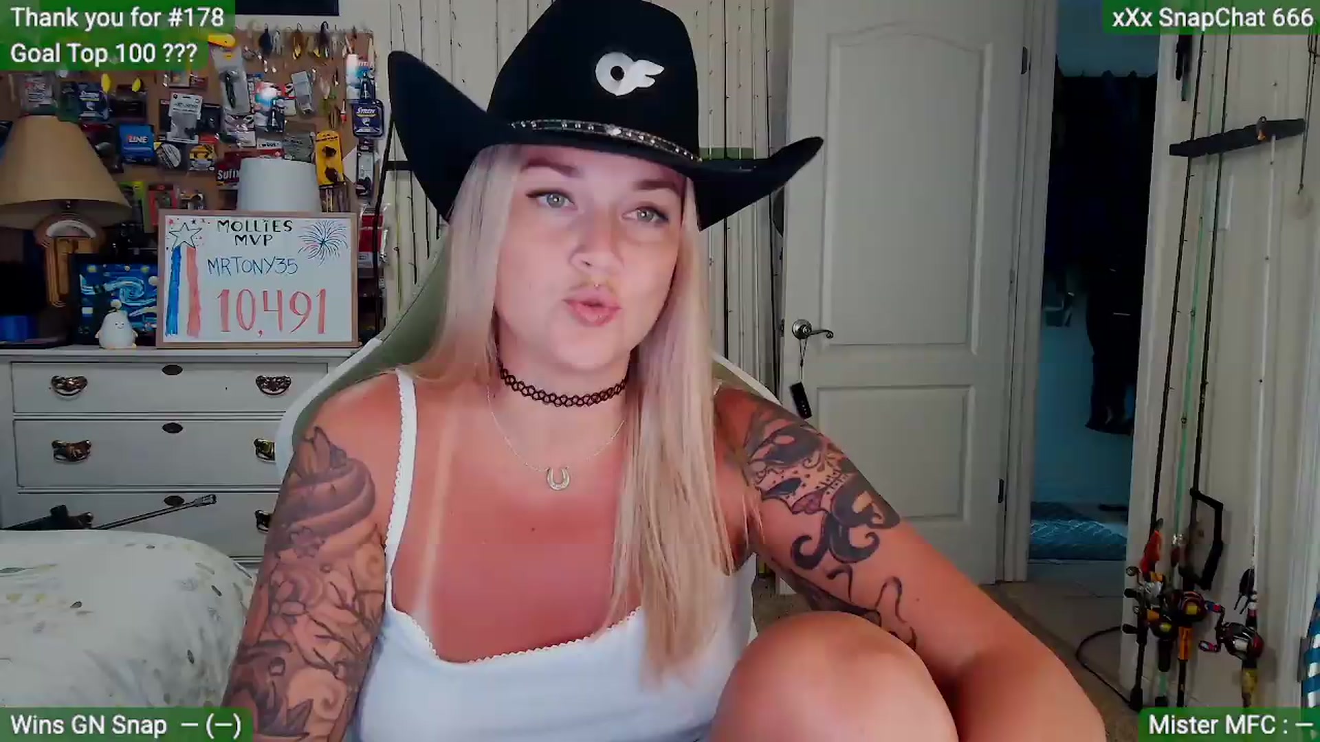 Gallery image thumbnail from MollieRose_'s myfreecams stream on, 07/31/2026, 01:01 image 3 of 20