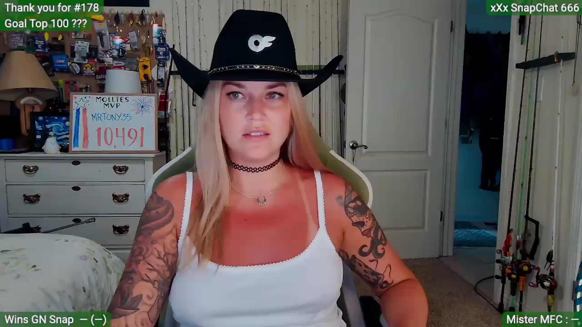 Gallery image thumbnail from MollieRose_'s myfreecams stream on, 07/31/2026, 01:01 image 1 of 20