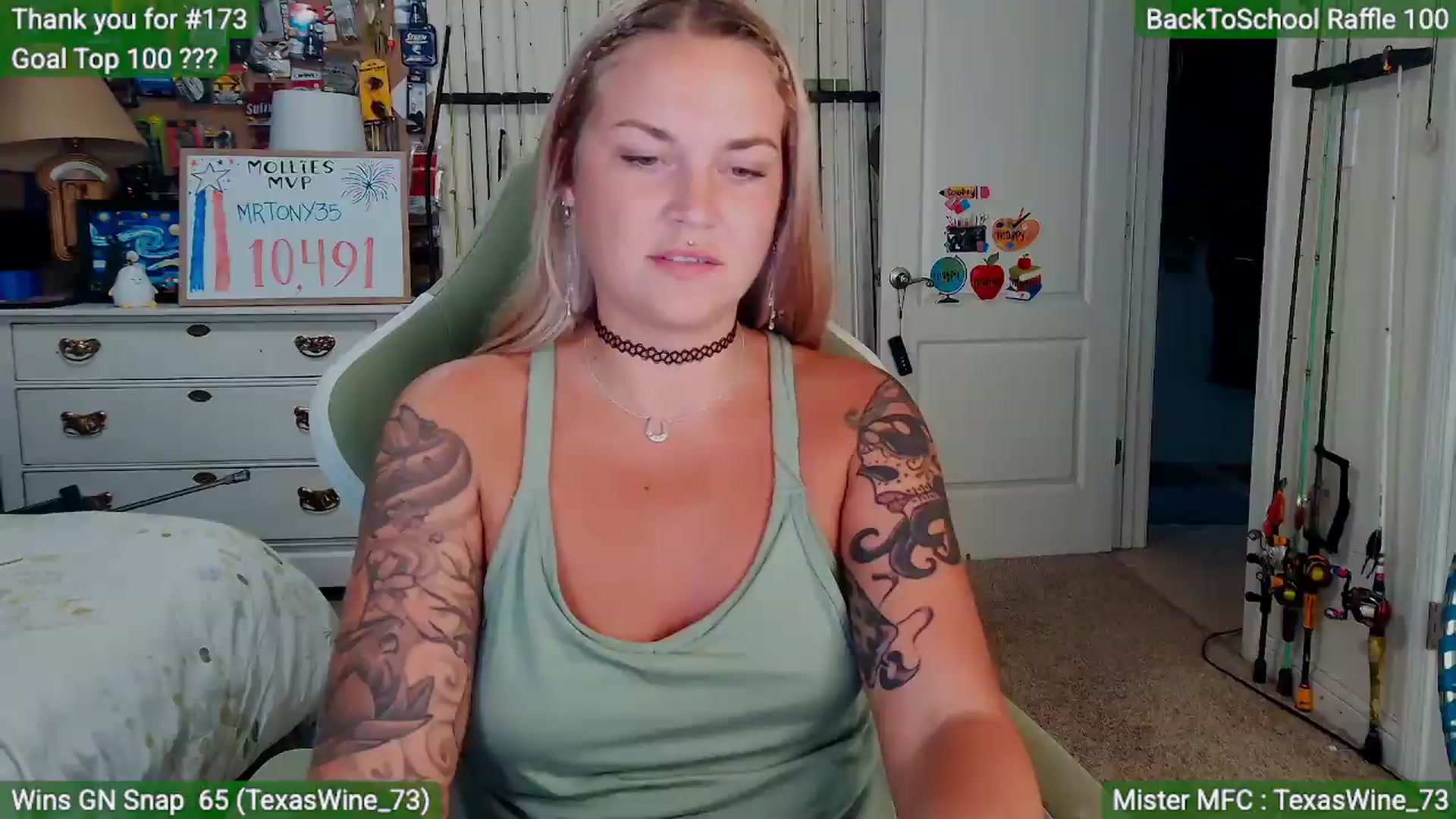 Gallery image thumbnail from MollieRose_'s myfreecams stream on, 08/01/2026, 24:46 image 12 of 20
