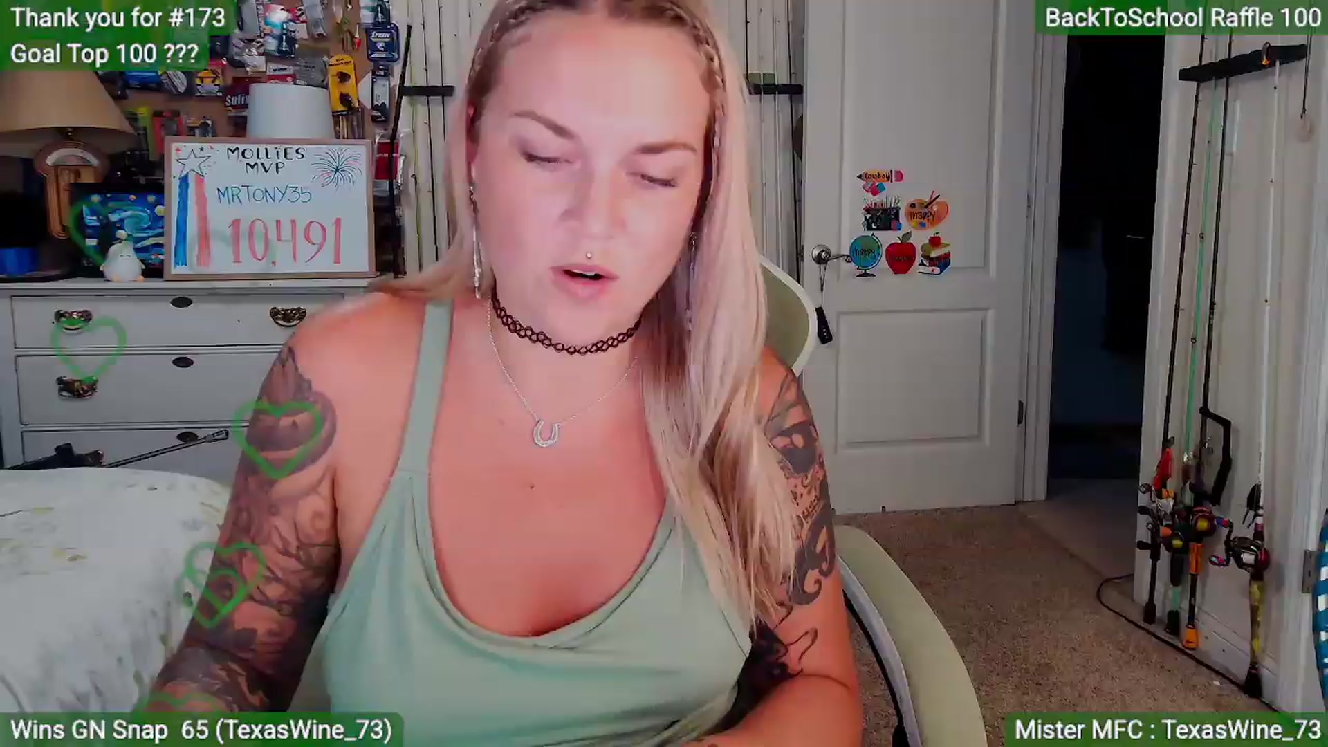 Gallery image thumbnail from MollieRose_'s myfreecams stream on, 08/01/2026, 24:46 image 16 of 20