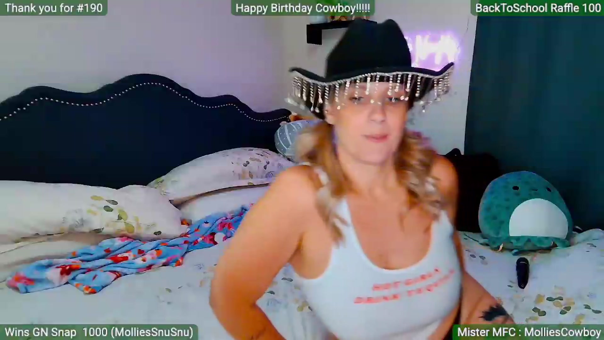 Gallery image thumbnail from MollieRose_'s myfreecams stream on, 08/25/2026, 03:00 image 9 of 20