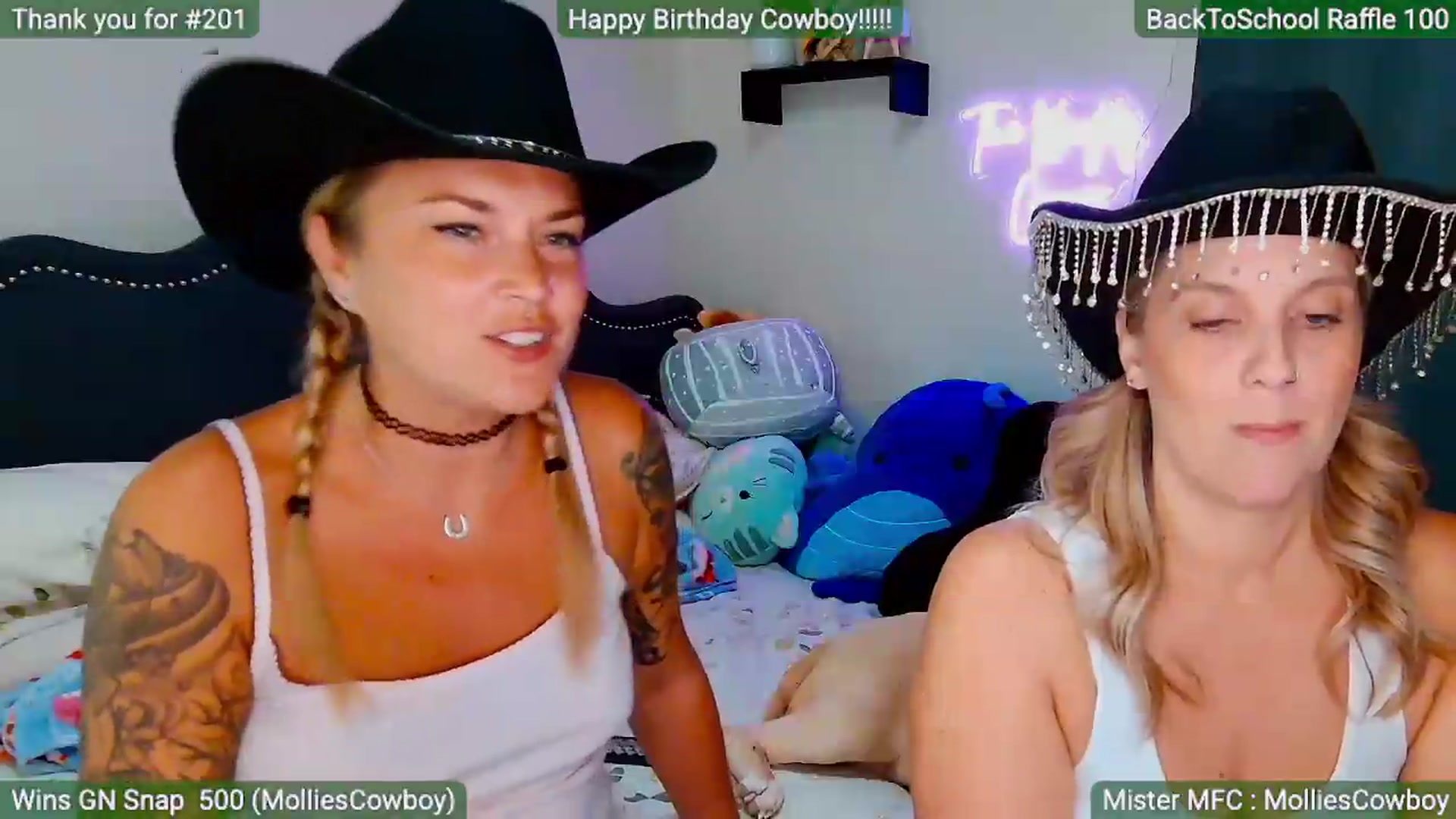 Gallery image thumbnail from MollieRose_'s myfreecams stream on, 08/25/2026, 03:00 image 2 of 20