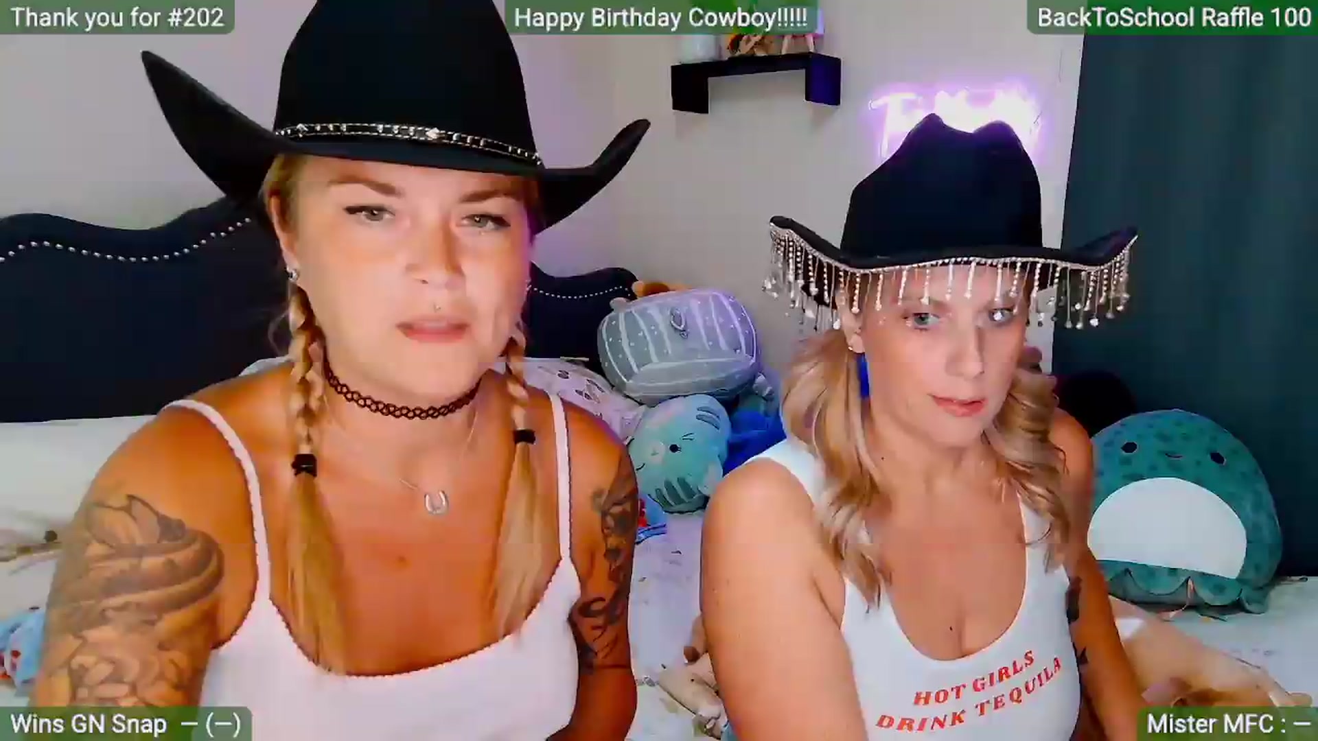 Gallery image thumbnail from MollieRose_'s myfreecams stream on, 08/25/2026, 03:00 image 1 of 20