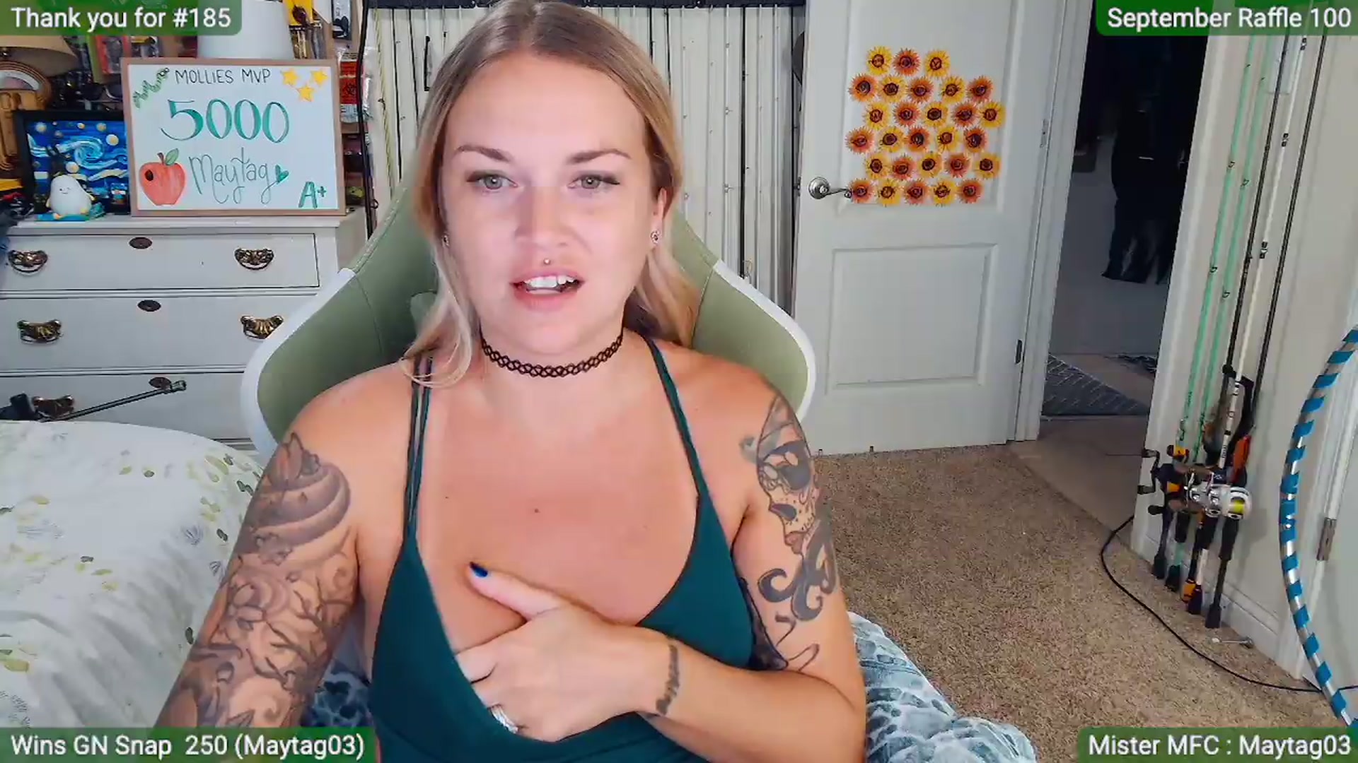 Gallery image thumbnail from MollieRose_'s myfreecams stream on, 08/29/2026, 24:01 image 18 of 20
