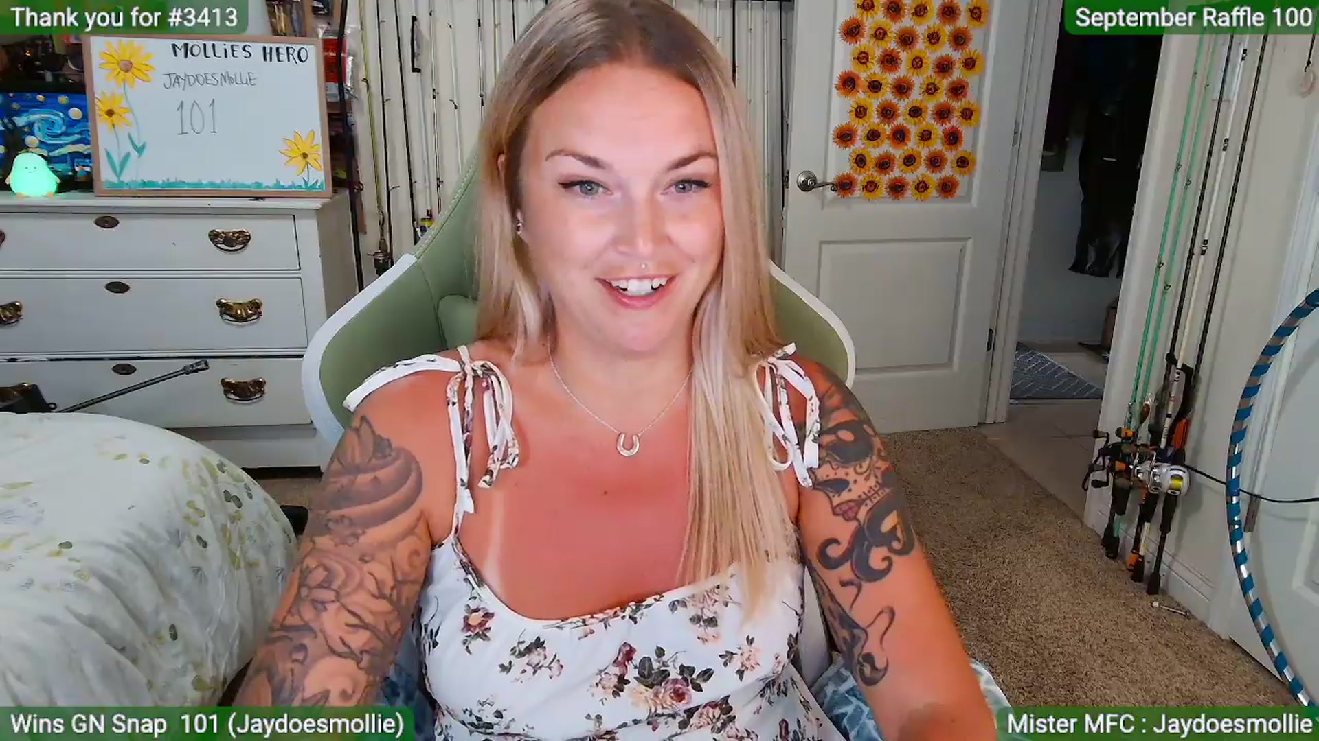 Gallery image thumbnail from MollieRose_'s myfreecams stream on, 09/03/2026, 24:01 image 16 of 20