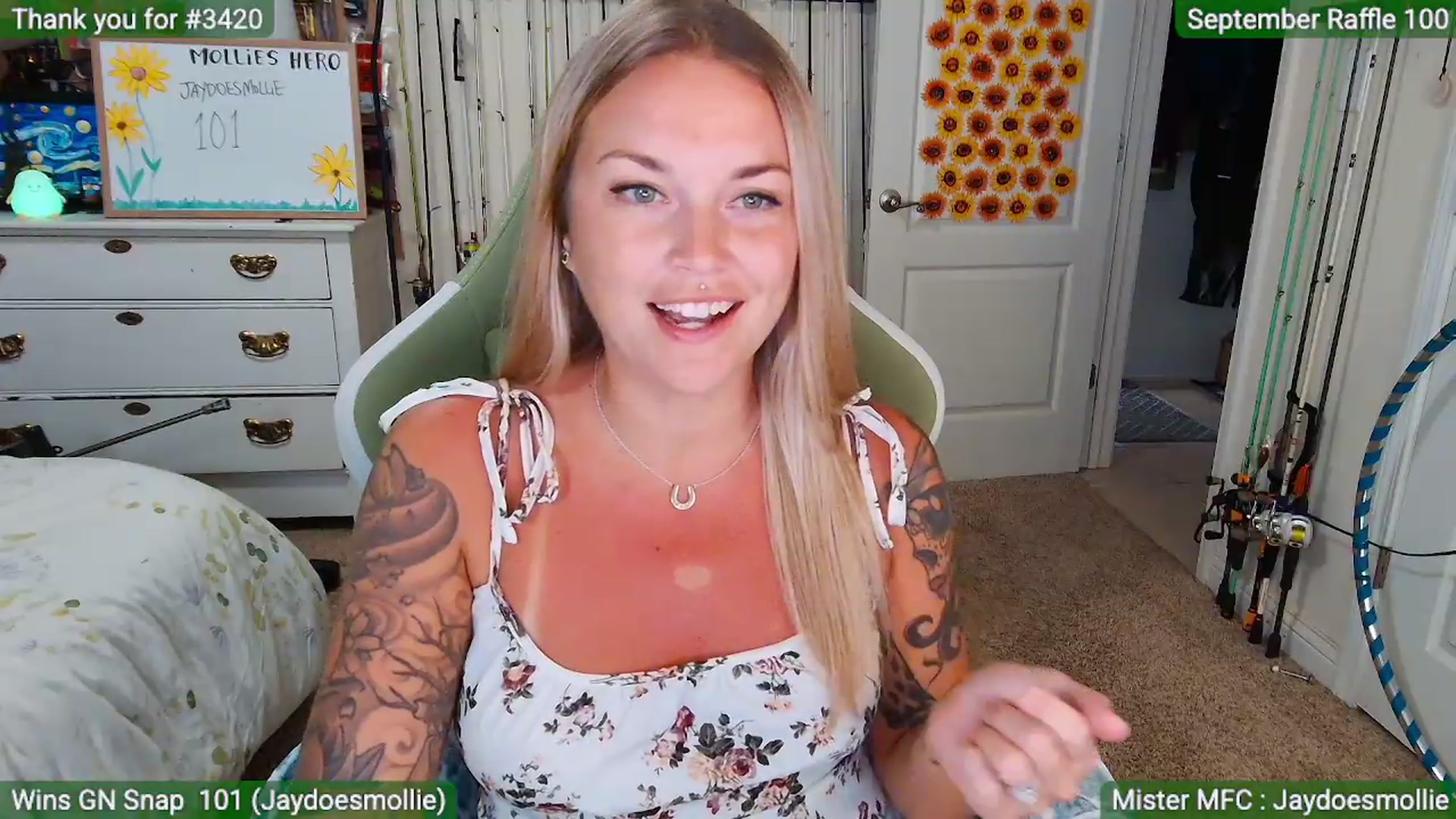 Gallery image thumbnail from MollieRose_'s myfreecams stream on, 09/03/2026, 24:01 image 17 of 20