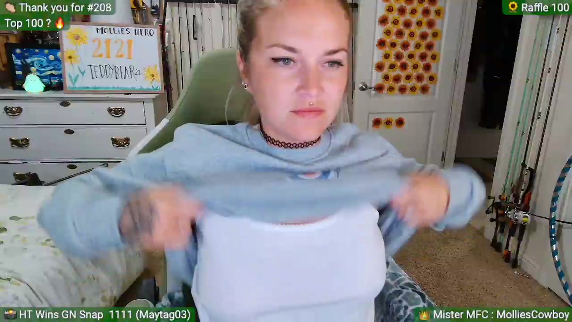 Gallery image thumbnail from MollieRose_'s myfreecams stream on, 09/04/2026, 03:39 image 8 of 20