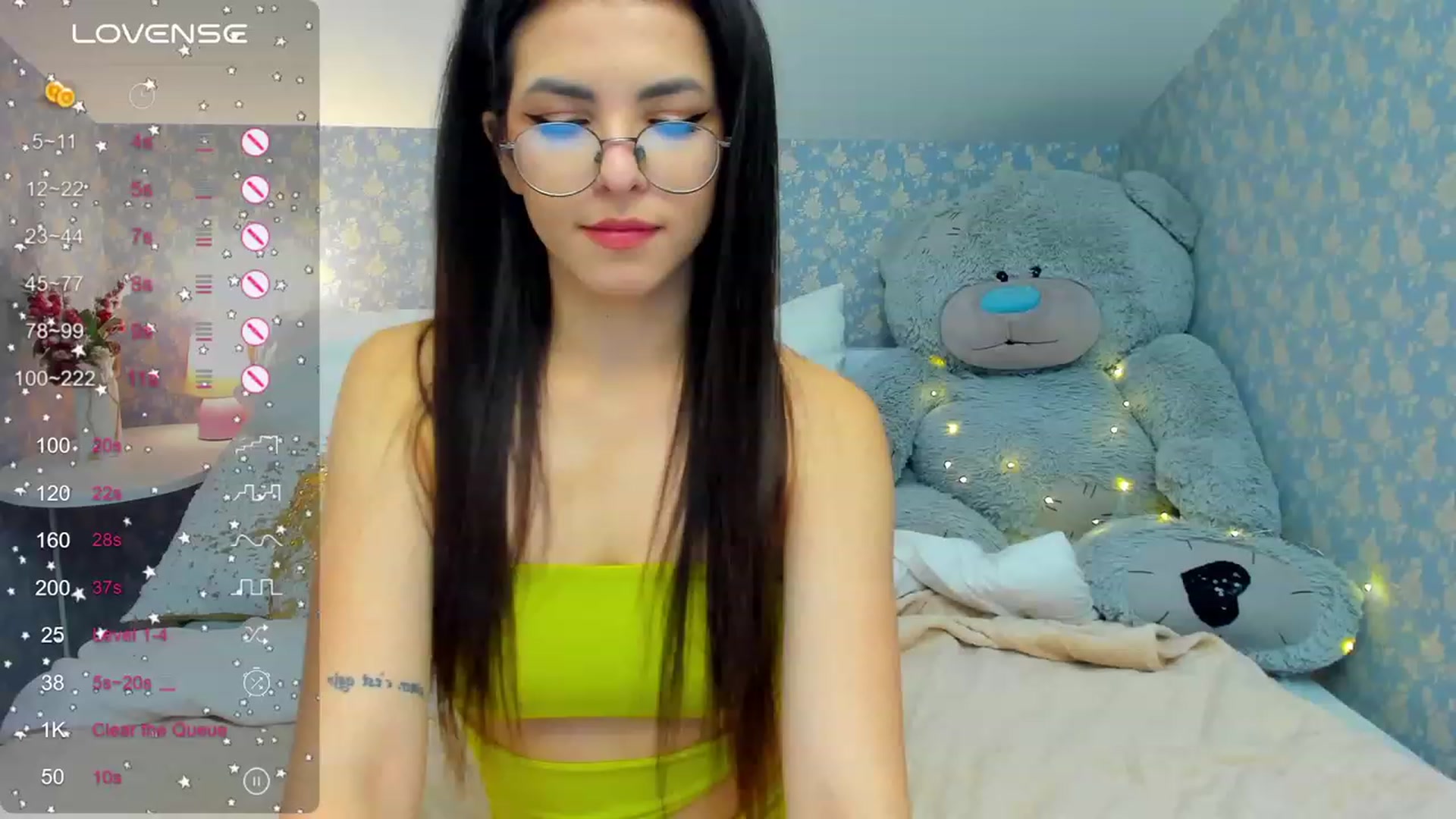 Gallery image thumbnail from MollyClark's myfreecams stream on, 12/31/2023, 13:12 image 5 of 20