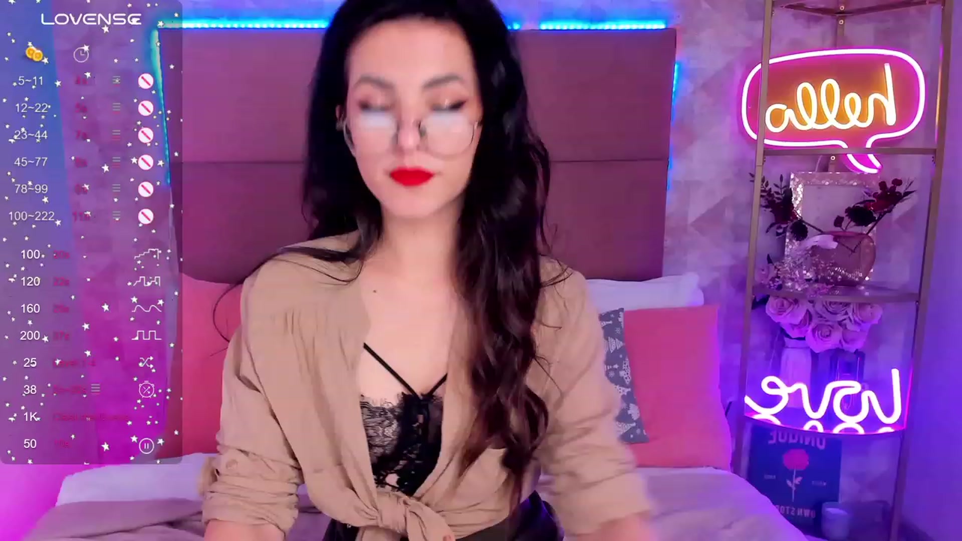 Gallery image thumbnail from MollyClark's myfreecams stream on, 12/31/2023, 15:05 image 7 of 20