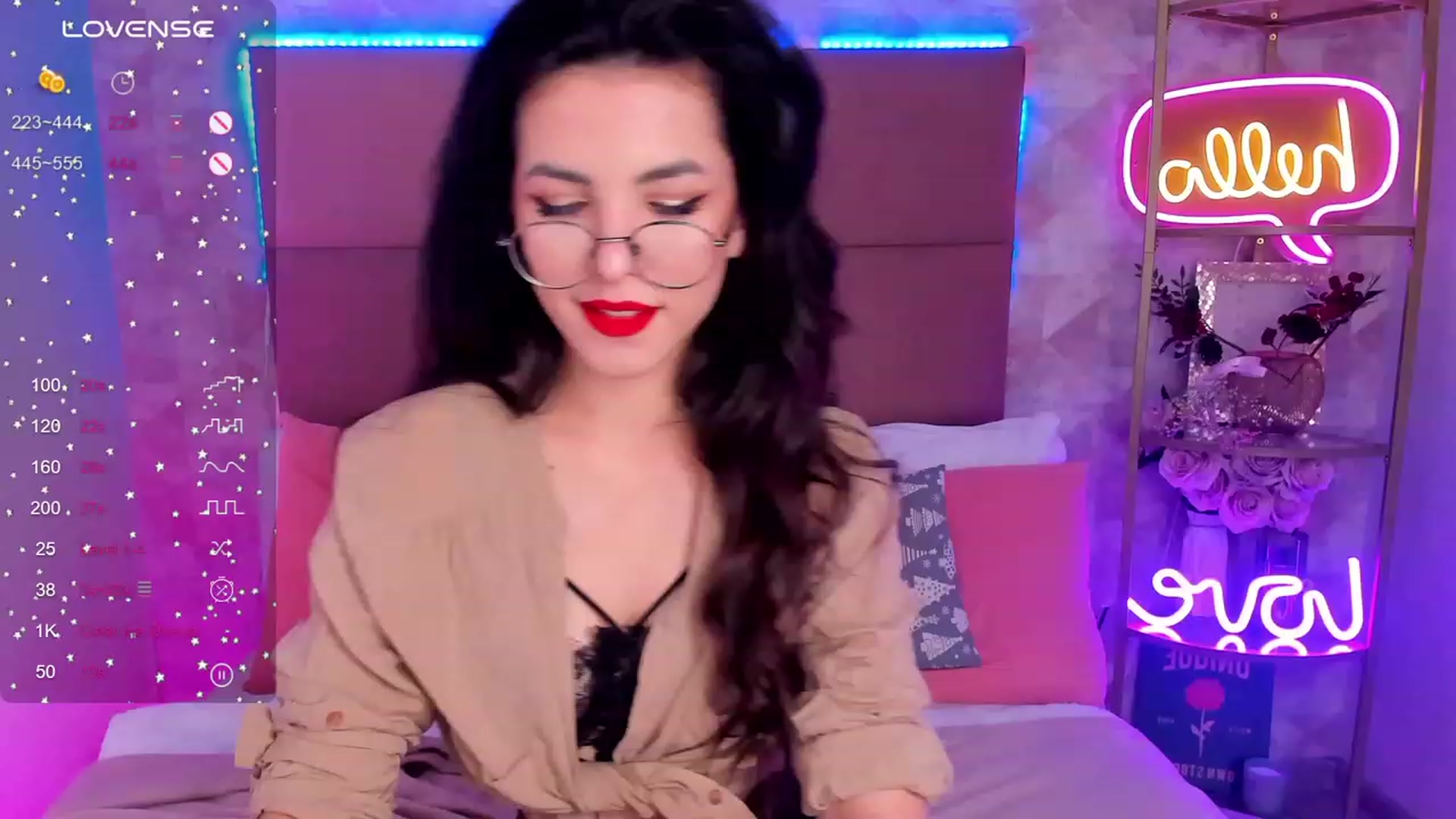 Gallery image thumbnail from MollyClark's myfreecams stream on, 12/31/2023, 15:05 image 9 of 20